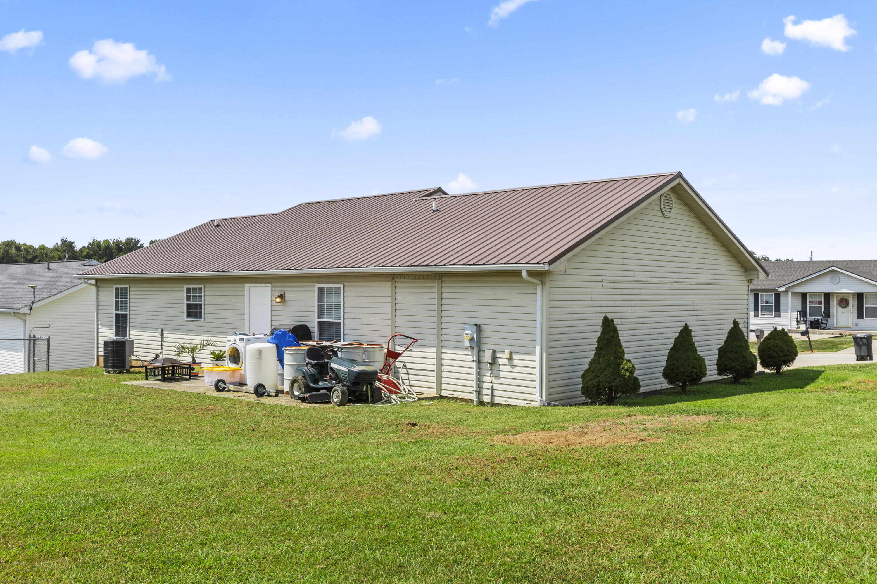 912 Martha Branch Drive Property Photo 25