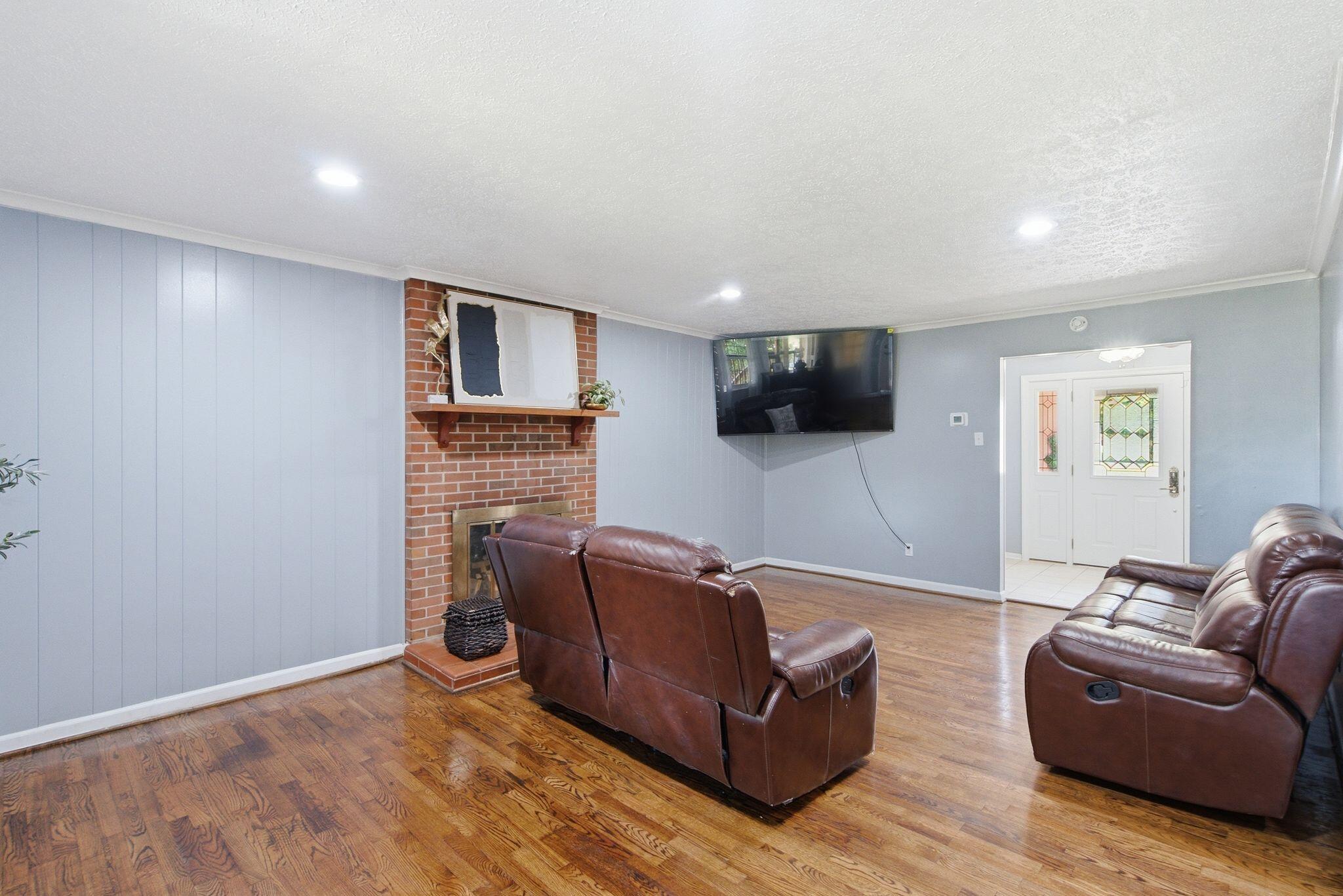 206 Hiawatha Trail Property Photo 7