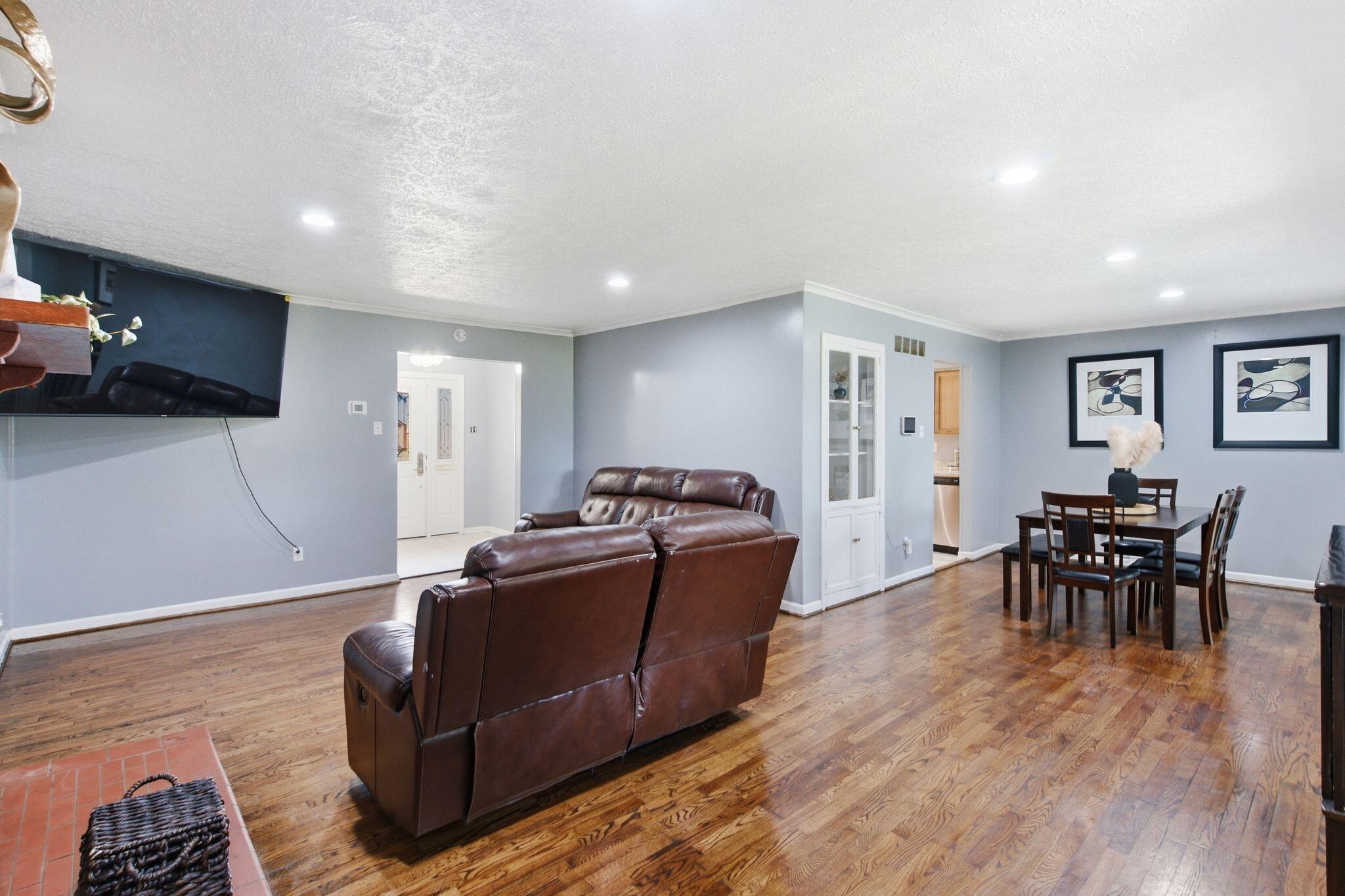 206 Hiawatha Trail Property Photo 10