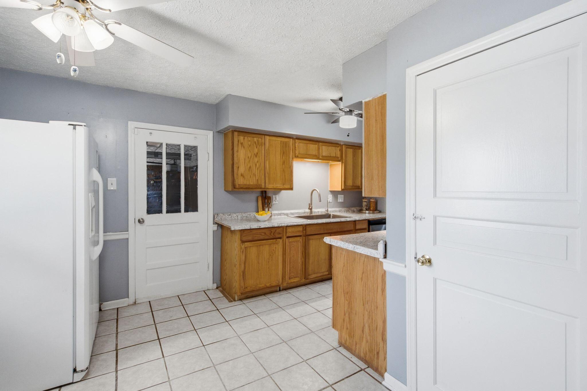 206 Hiawatha Trail Property Photo 15