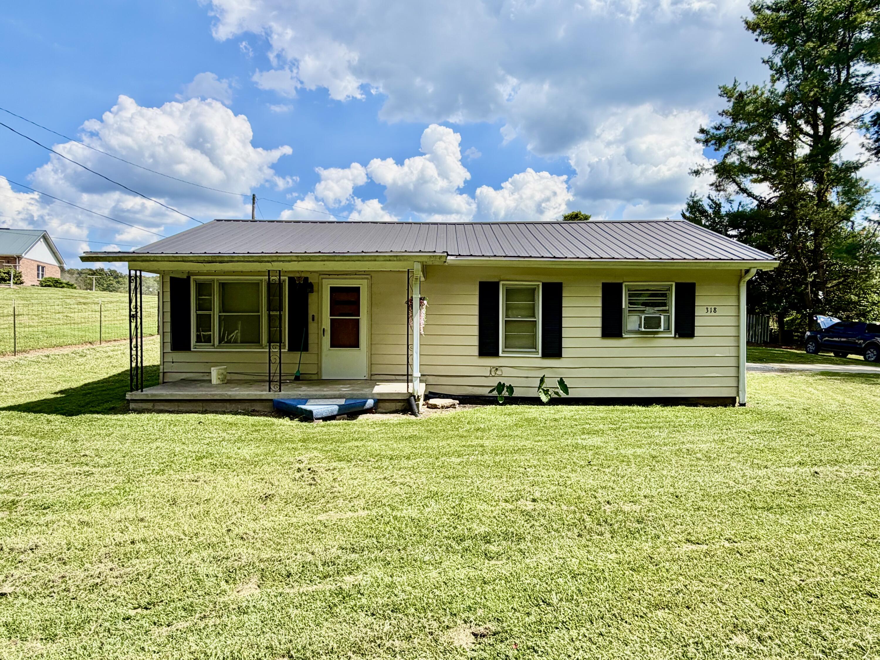 318 E Frog Hollow Road Property Photo 3