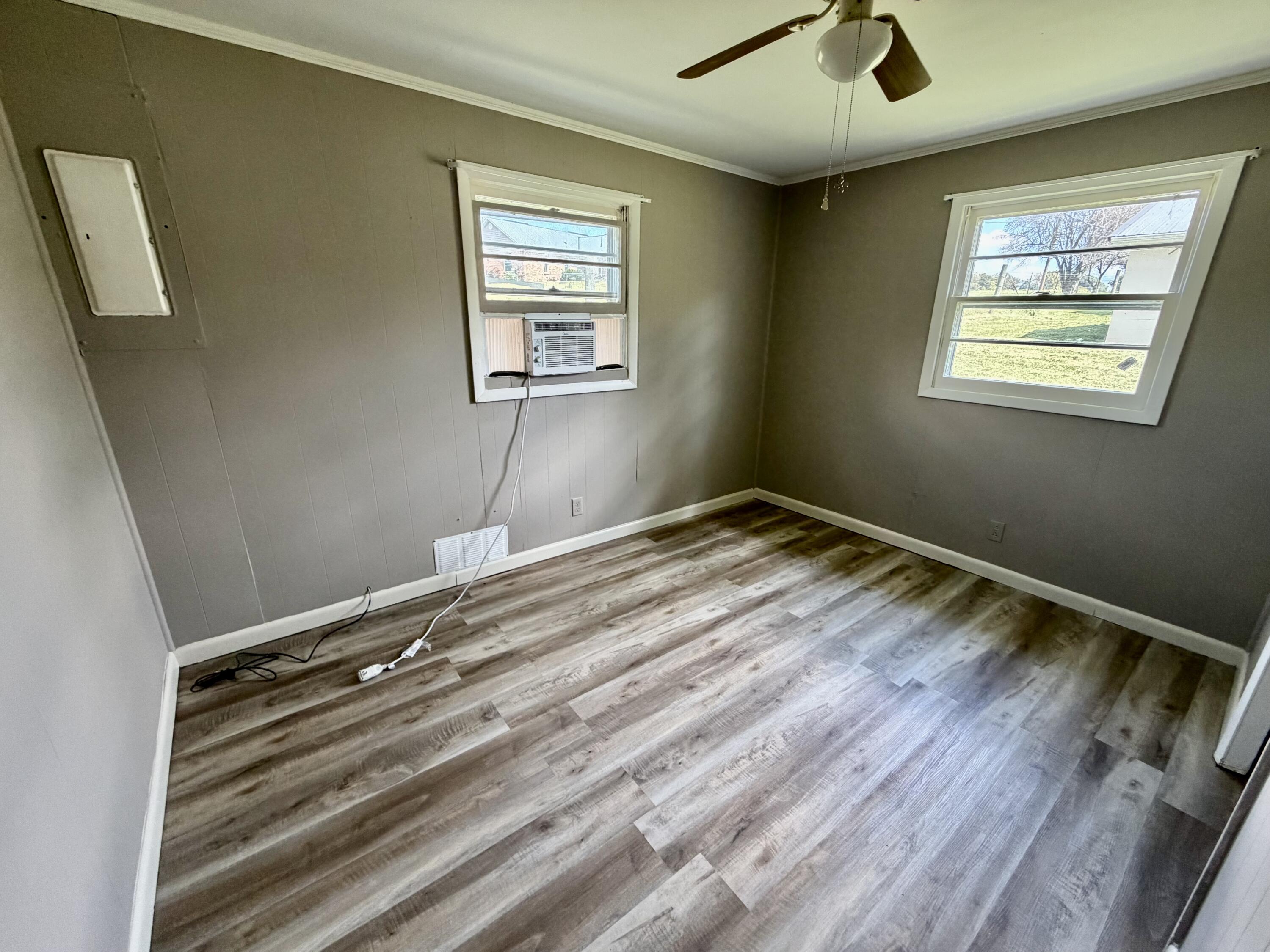 318 E Frog Hollow Road Property Photo 9
