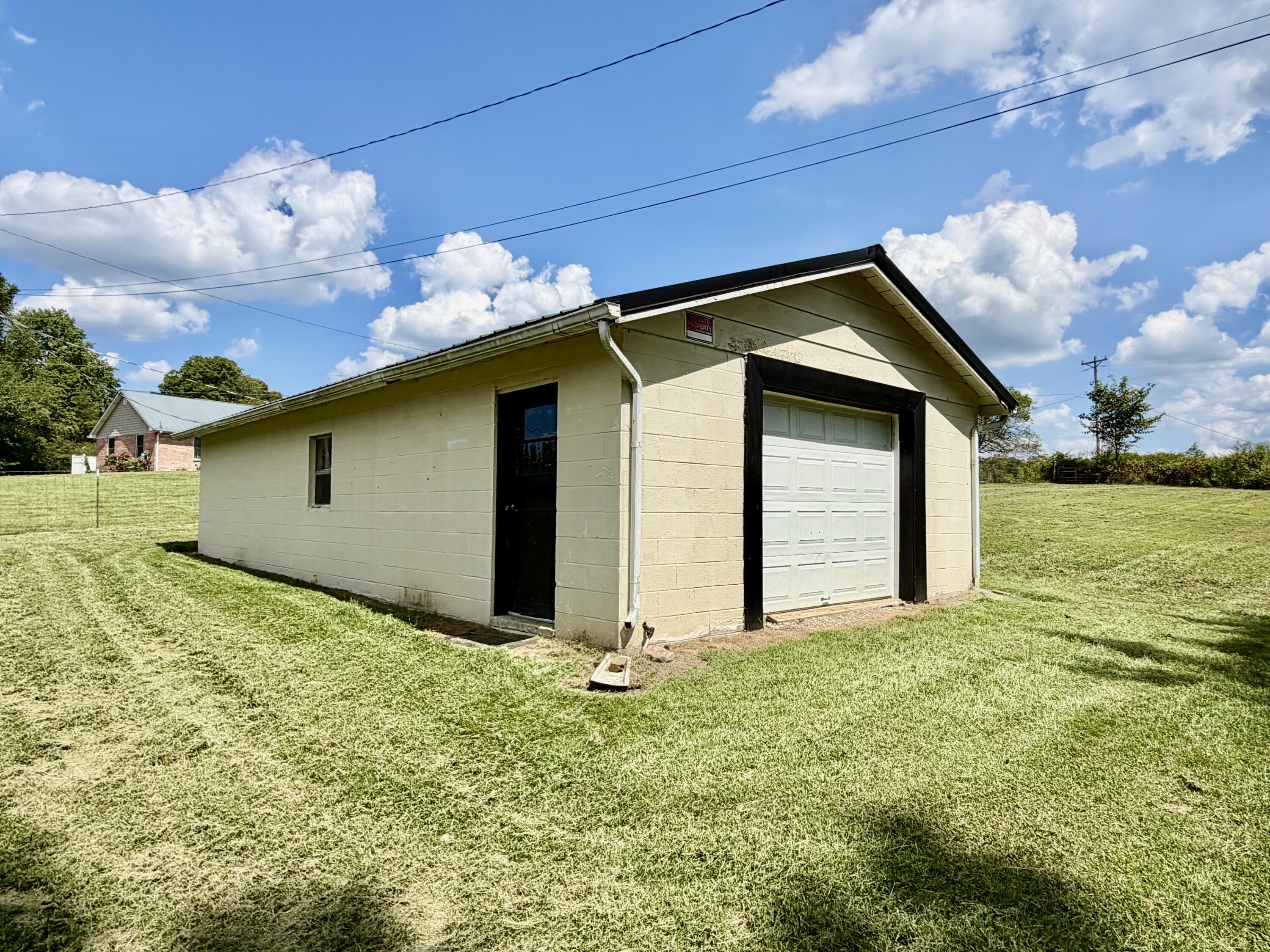 318 E Frog Hollow Road Property Photo 15