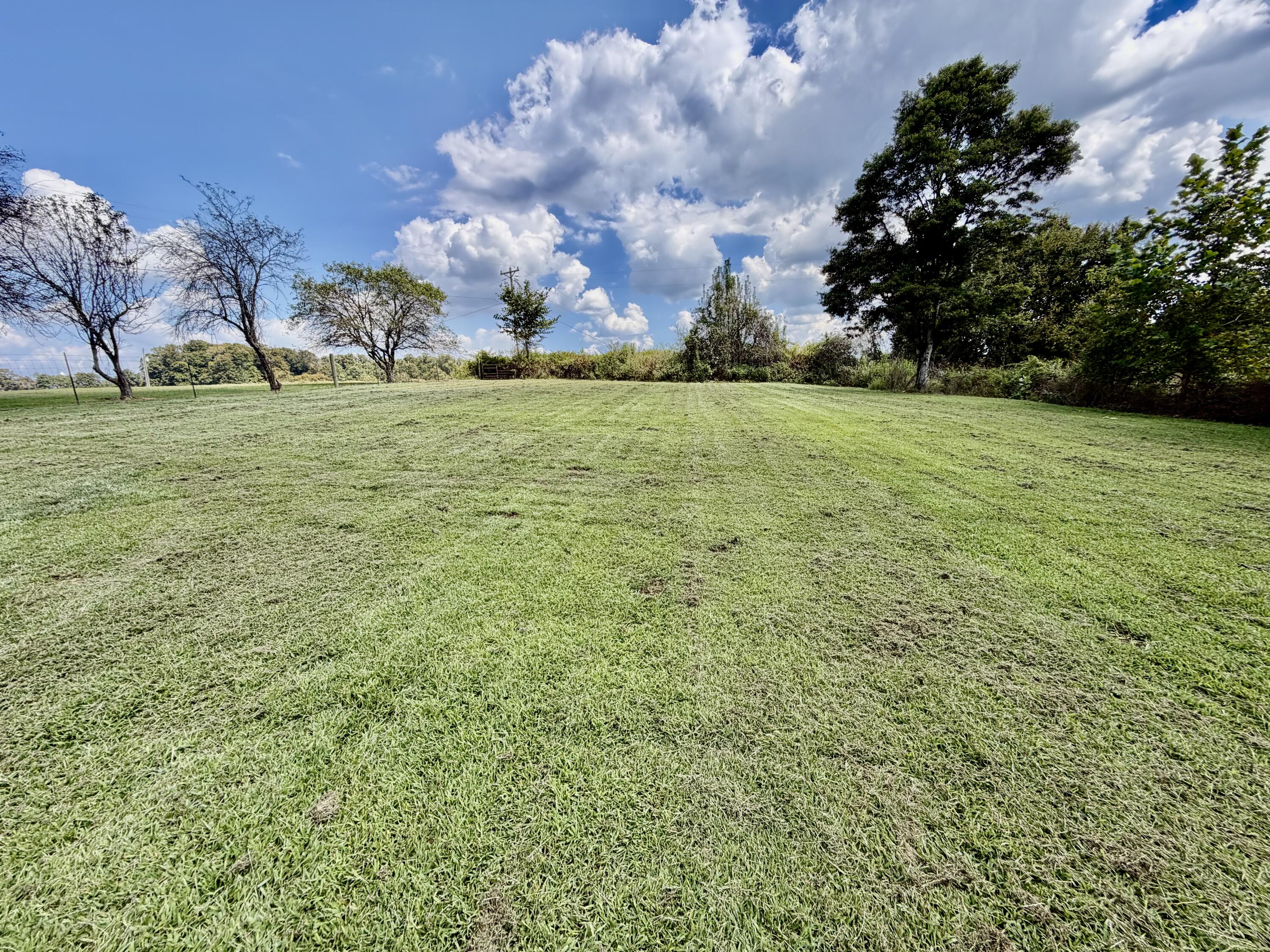 318 E Frog Hollow Road Property Photo 16
