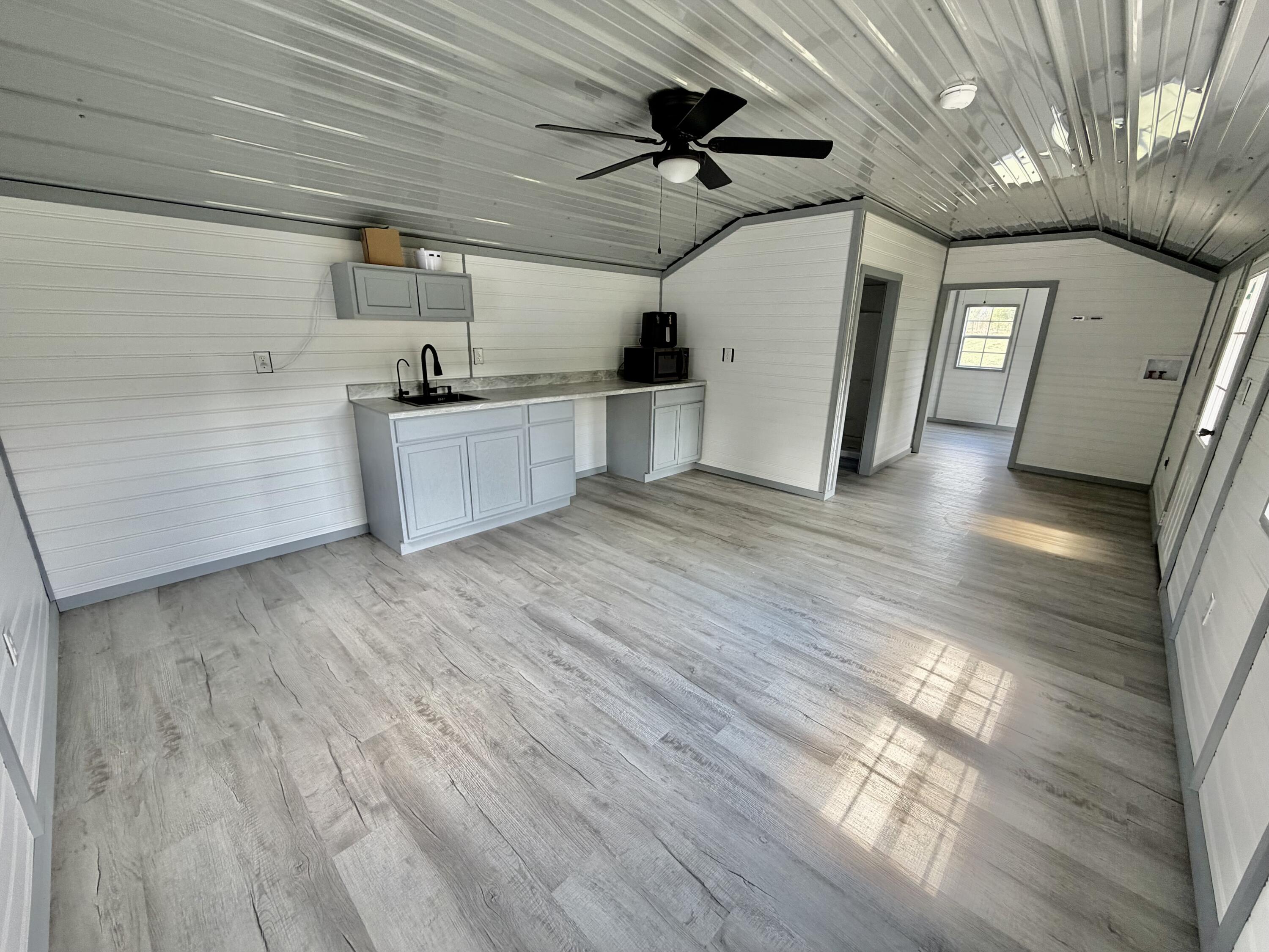318 E Frog Hollow Road Property Photo 18