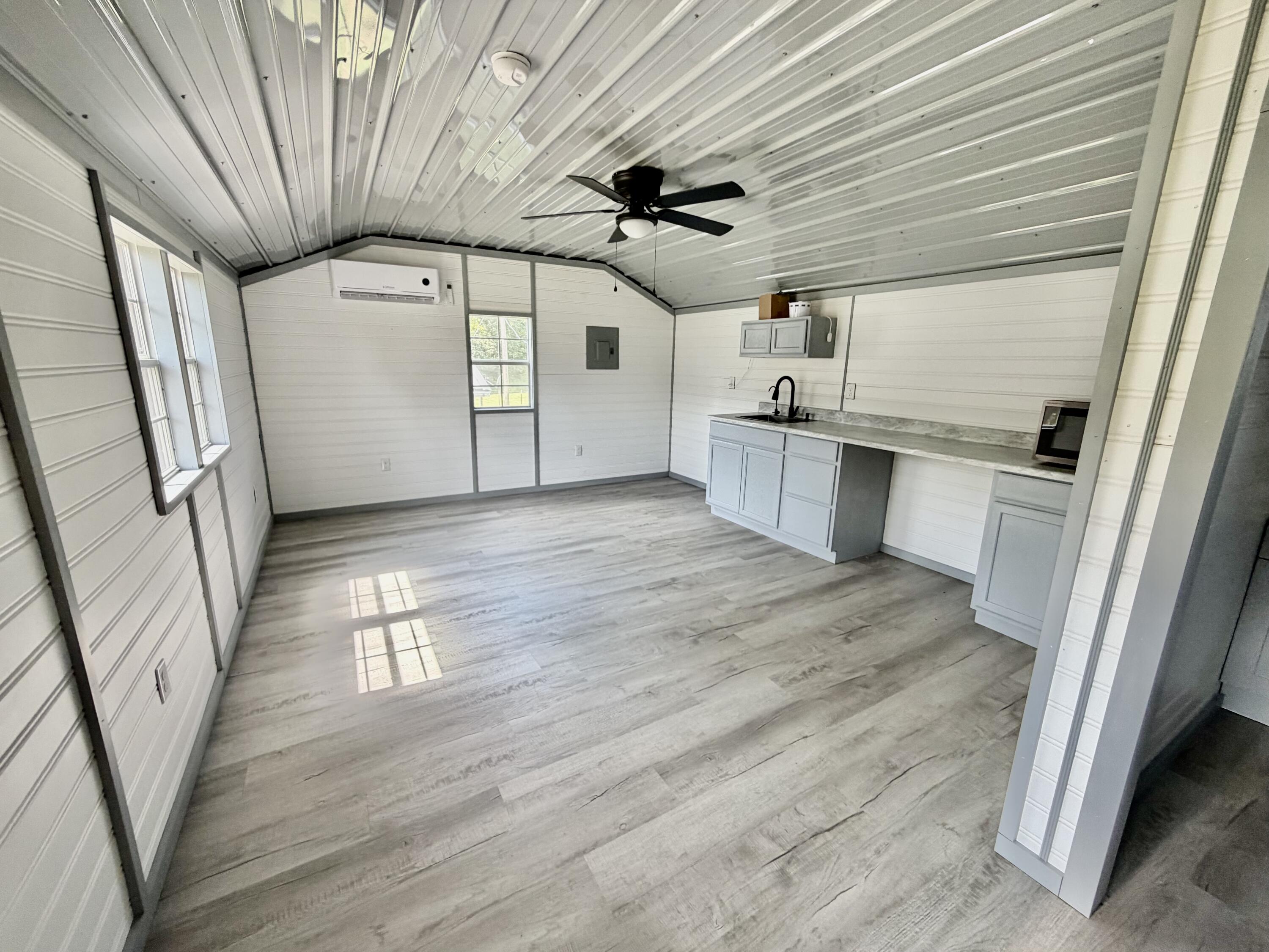 318 E Frog Hollow Road Property Photo 20