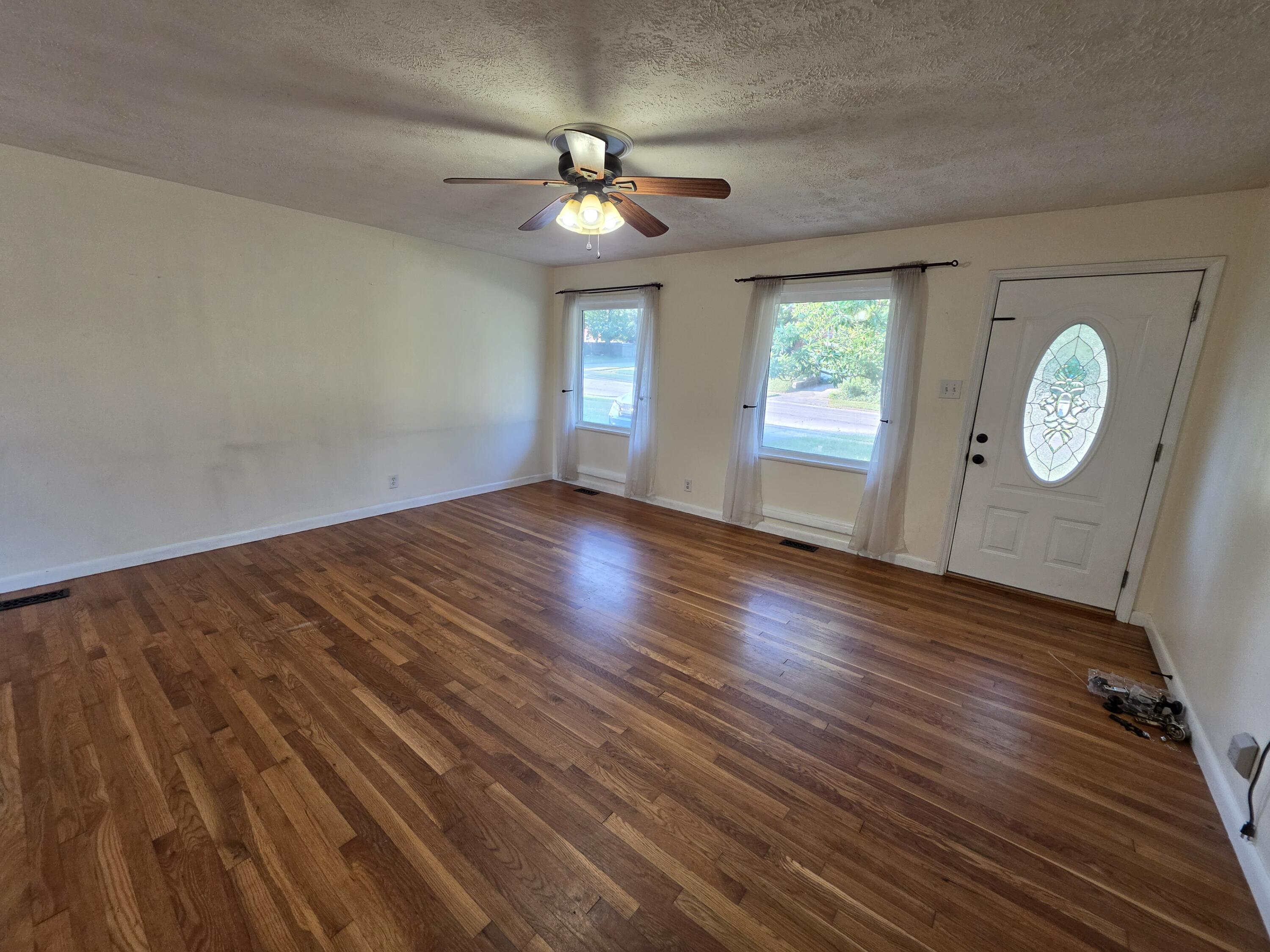 1893 Dunkirk Drive Property Photo 5