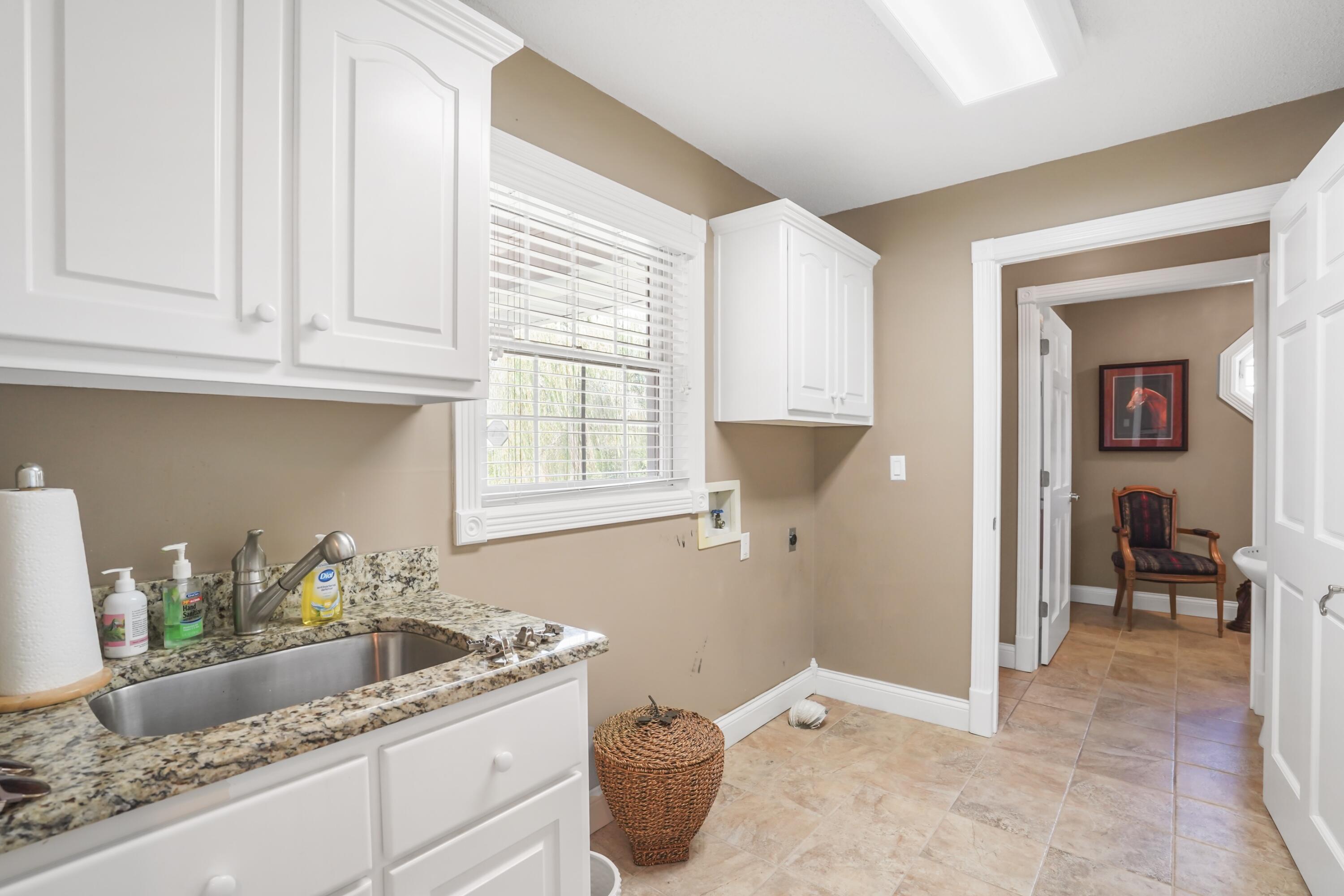 17 Windy Hills Drive Property Photo 22