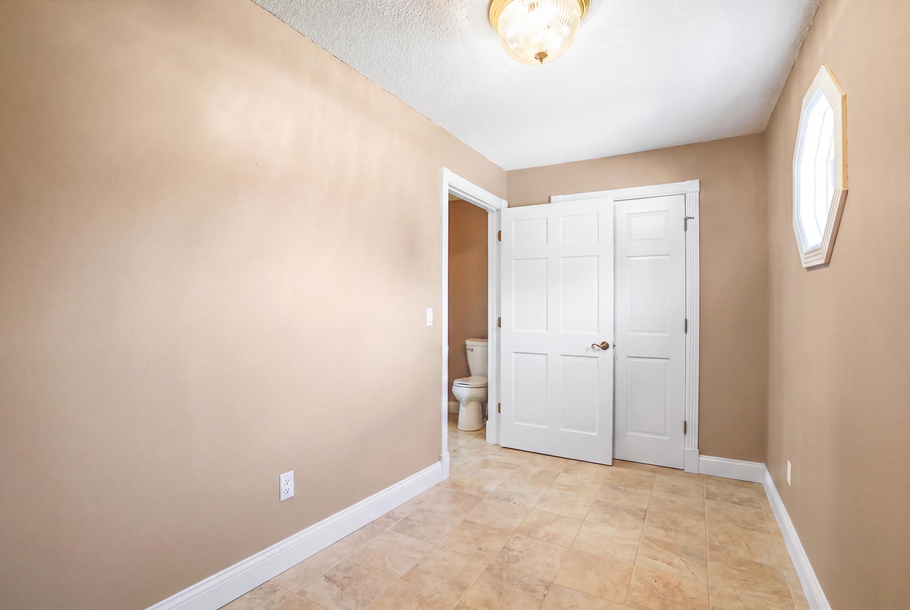 17 Windy Hills Drive Property Photo 25