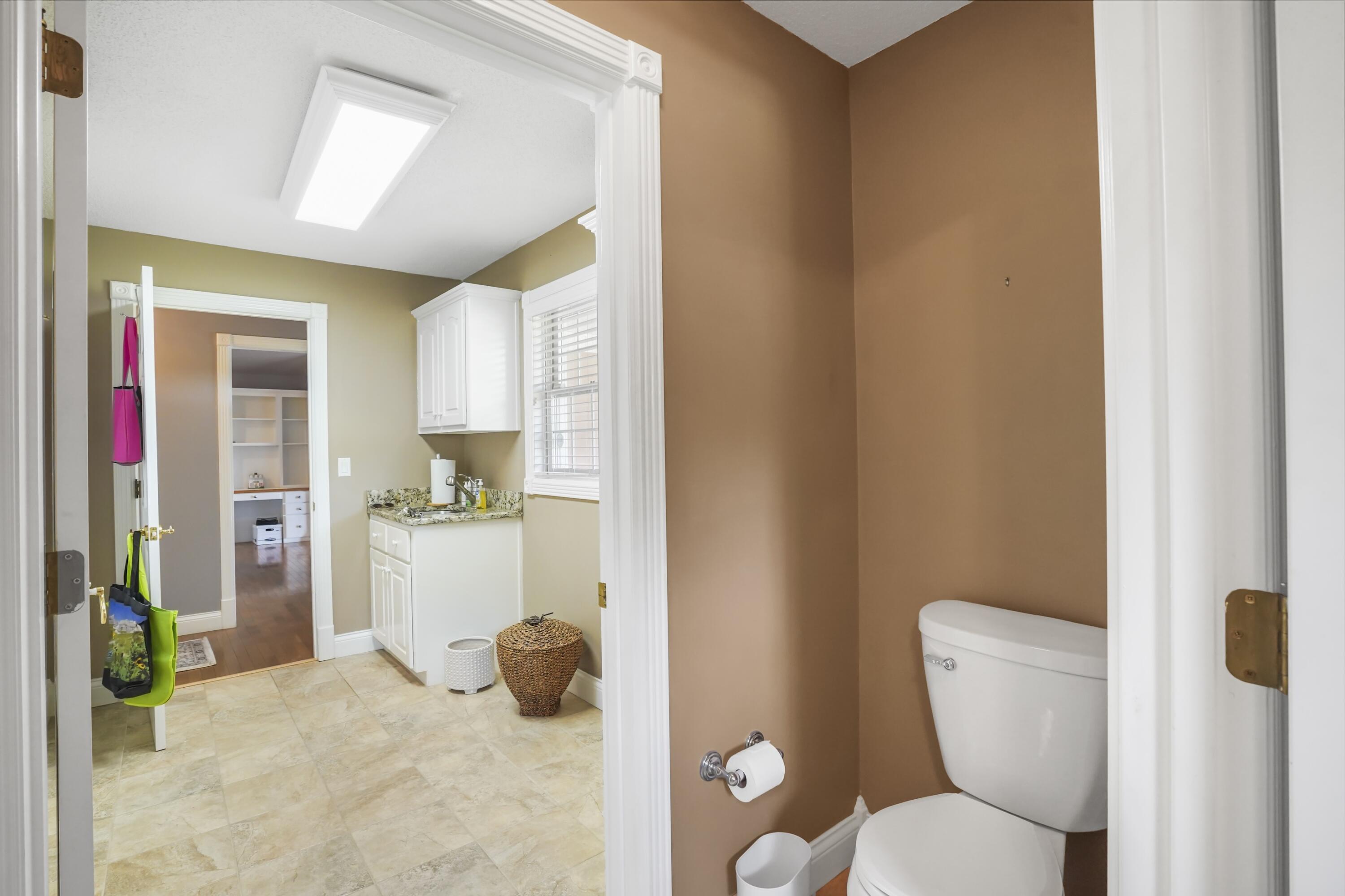 17 Windy Hills Drive Property Photo 26
