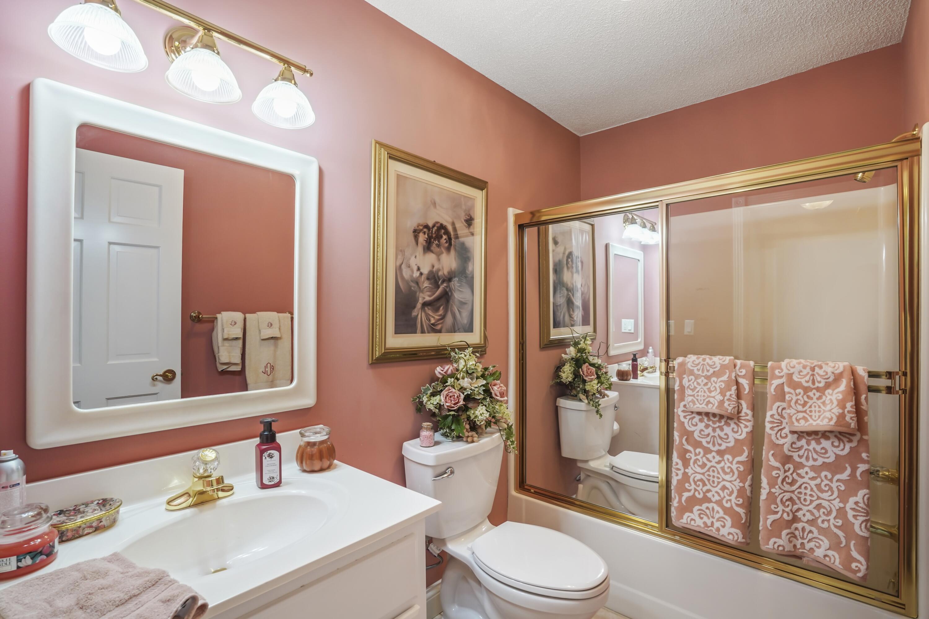 17 Windy Hills Drive Property Photo 28