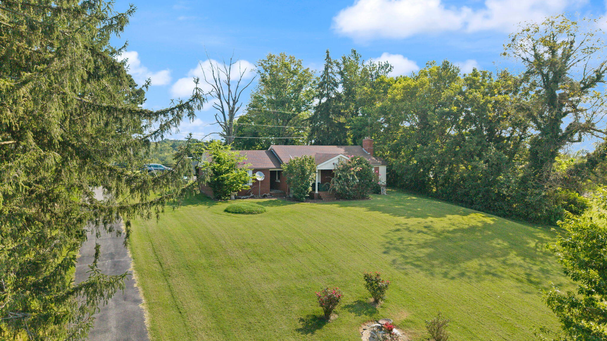 702 Rogers Road Property Photo 1