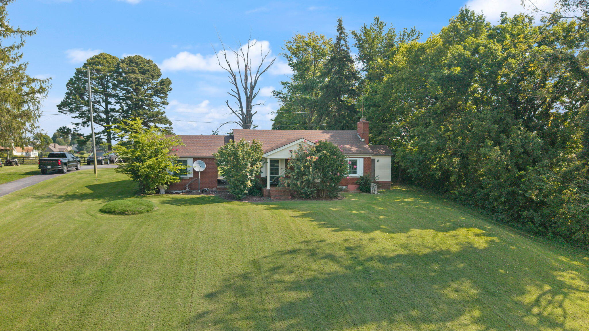 702 Rogers Road Property Photo 44