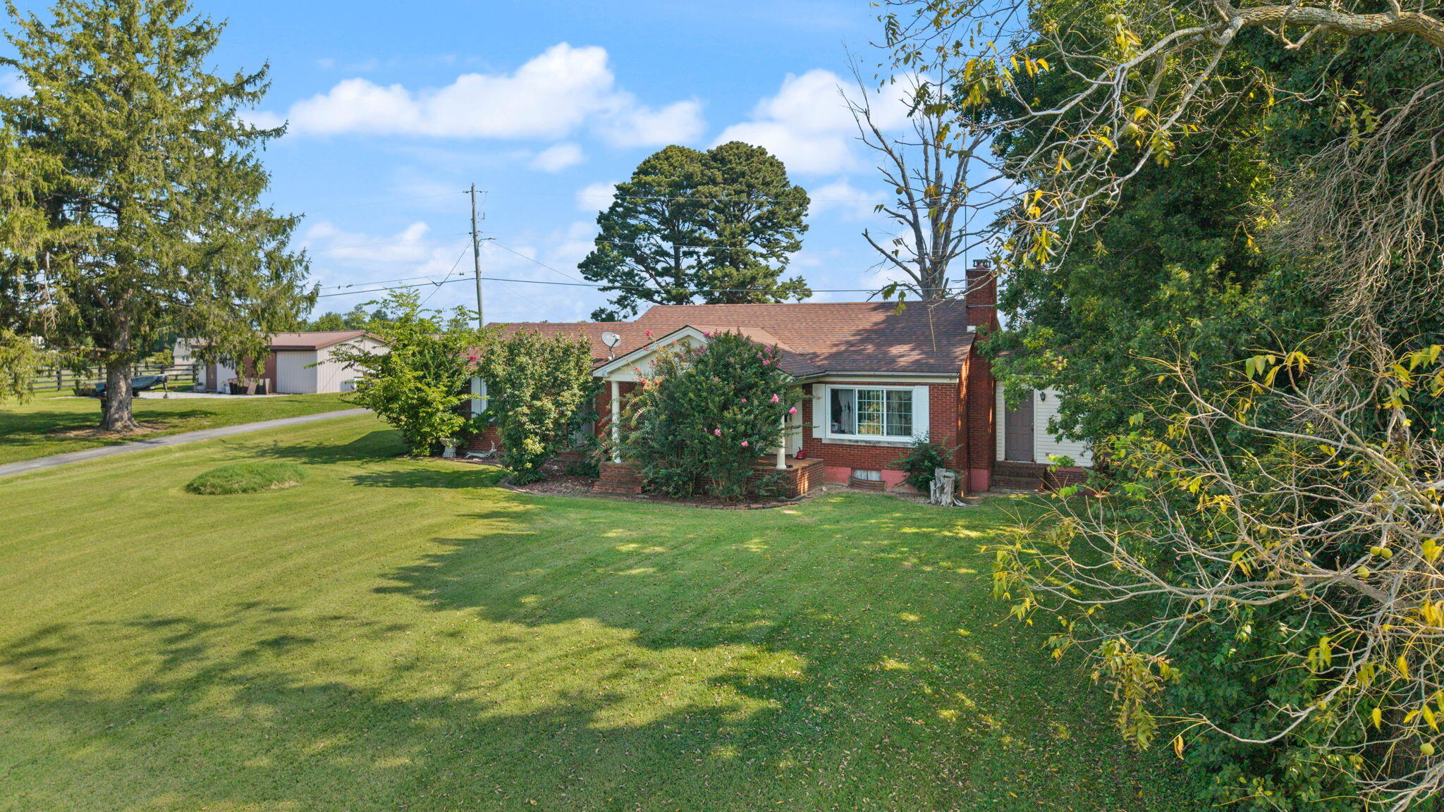 702 Rogers Road Property Photo 45