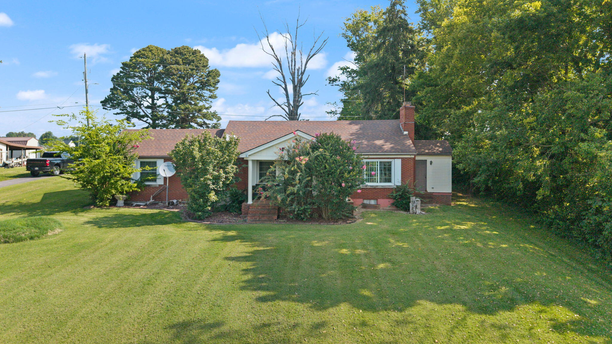 702 Rogers Road Property Photo 46