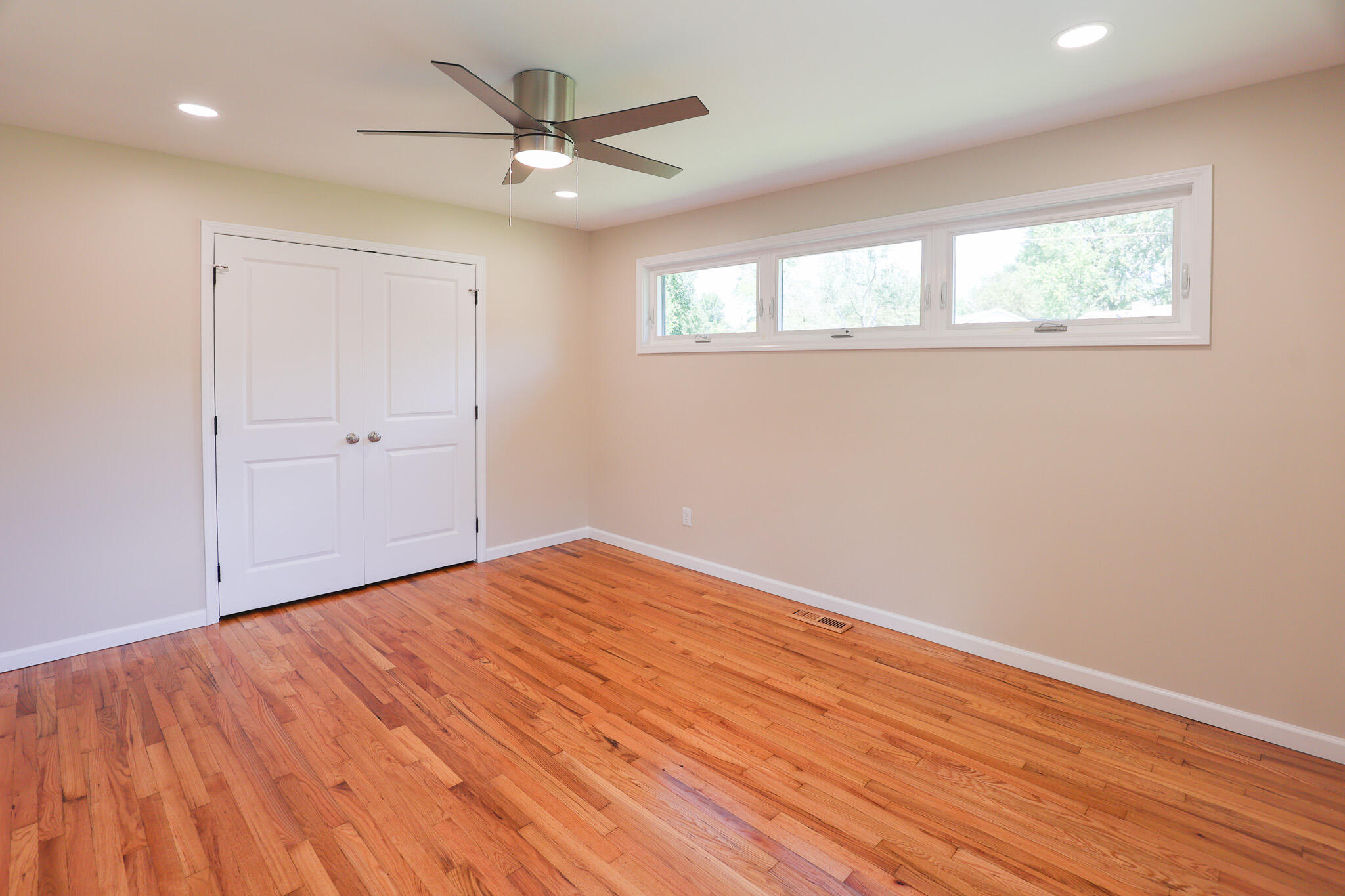 209 Cambridge Drive Property Photo 17