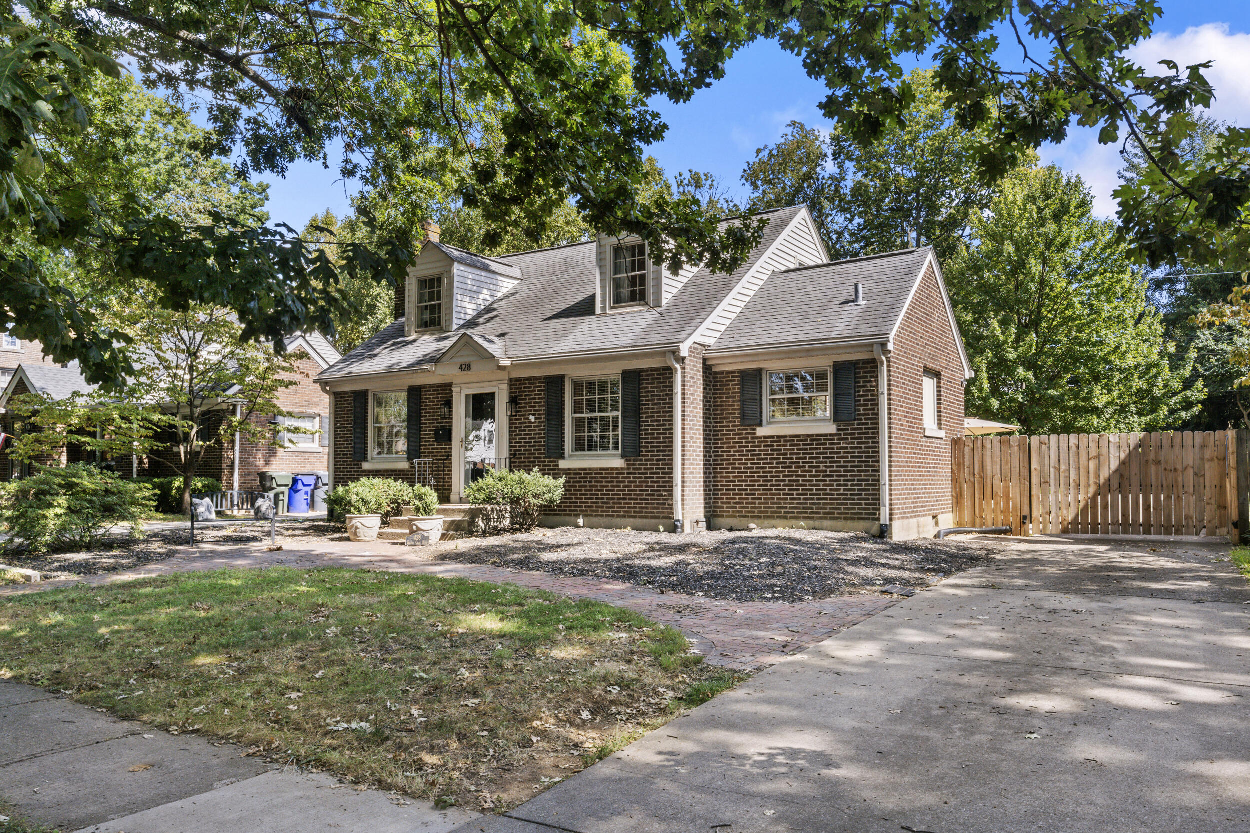 428 Henry Clay Boulevard Property Photo 6