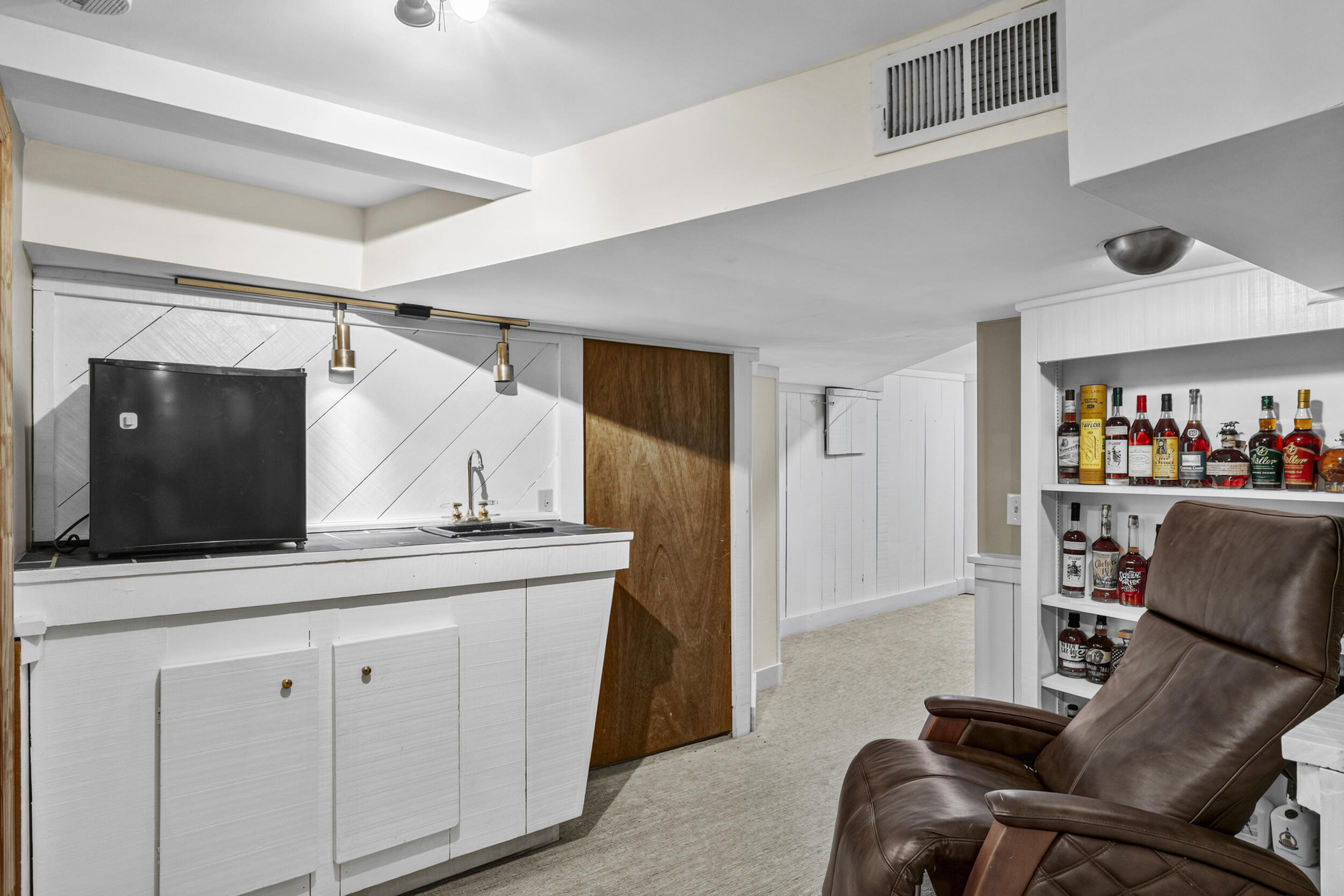 428 Henry Clay Boulevard Property Photo 37