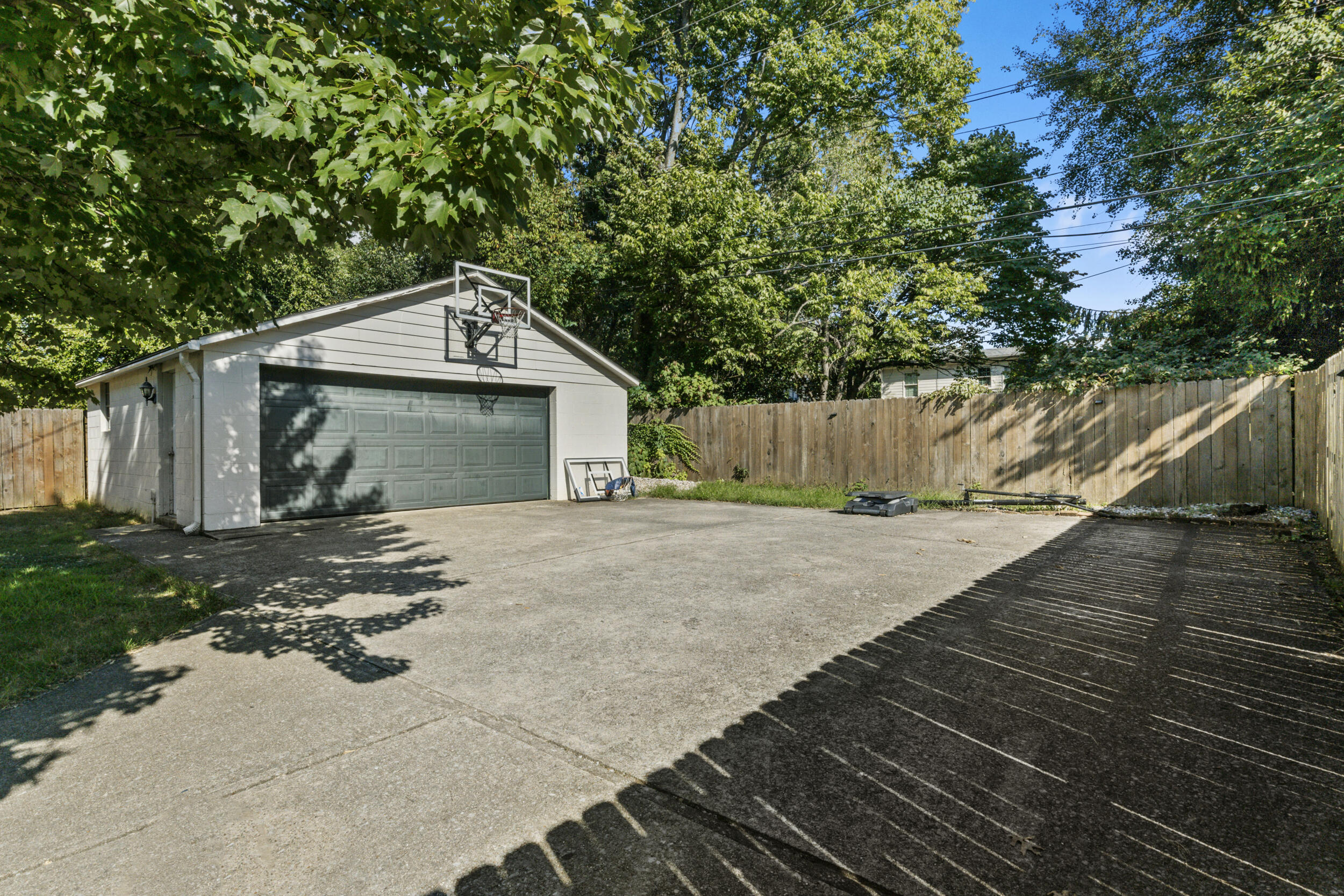 428 Henry Clay Boulevard Property Photo 45
