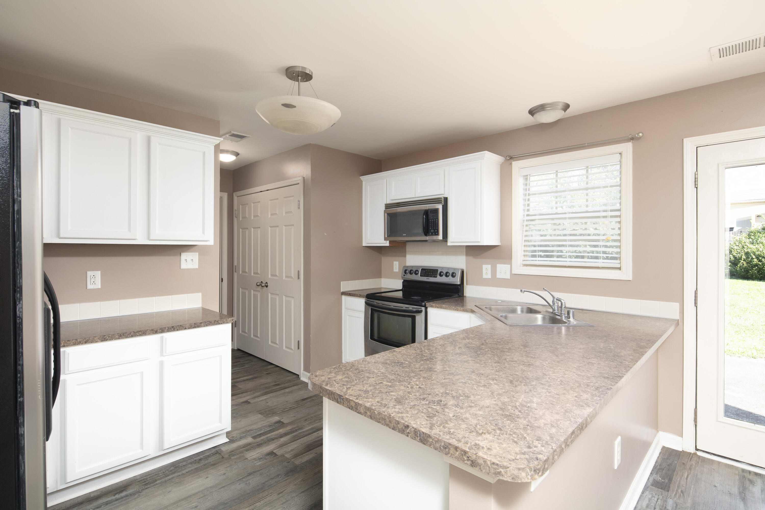 3045 River Run Trail Property Photo 9