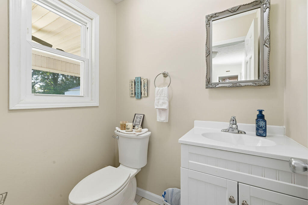 1040 South Gum Springs Road Property Photo 21