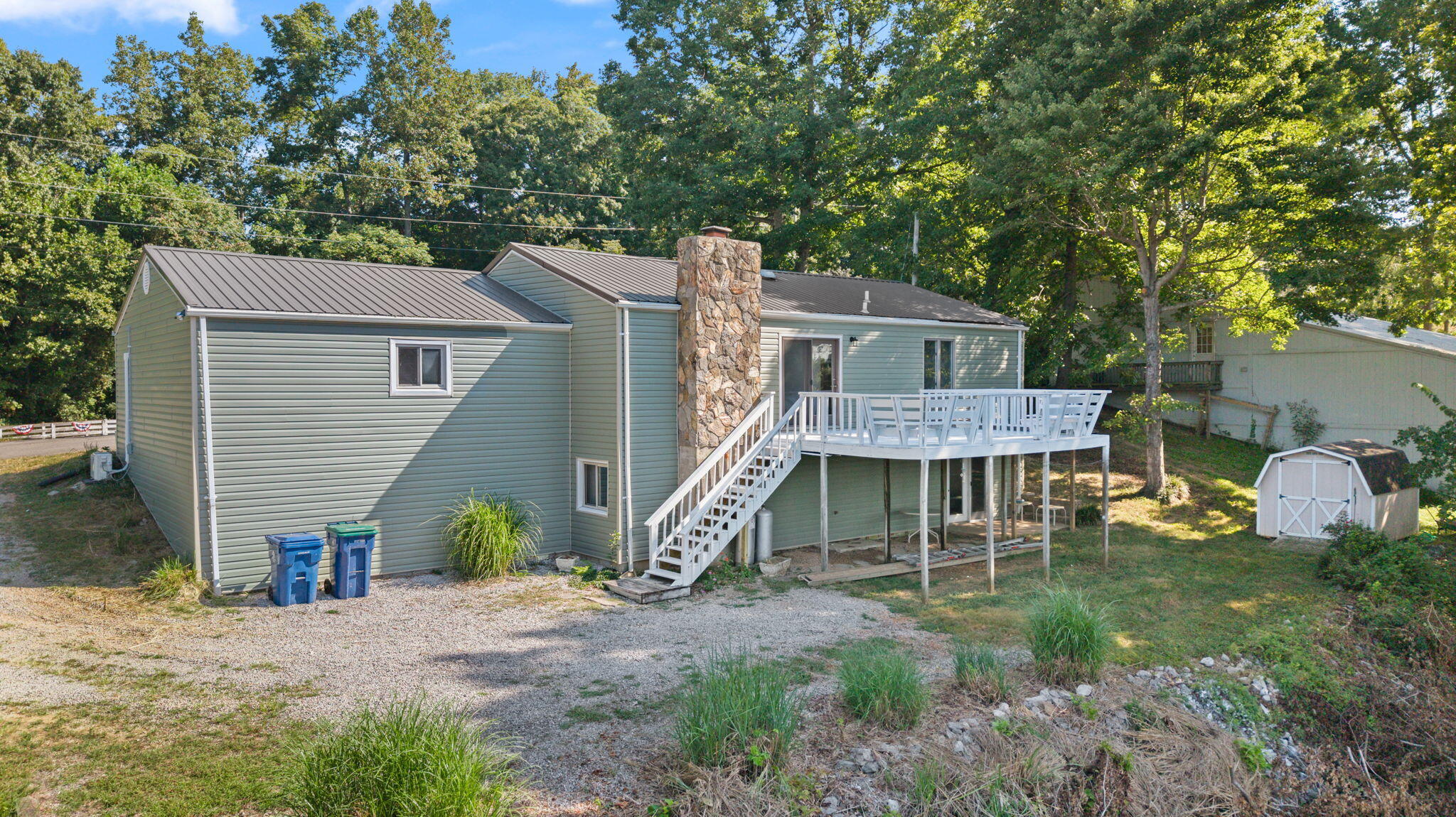 3925 Hickory Hill Drive Property Photo 23