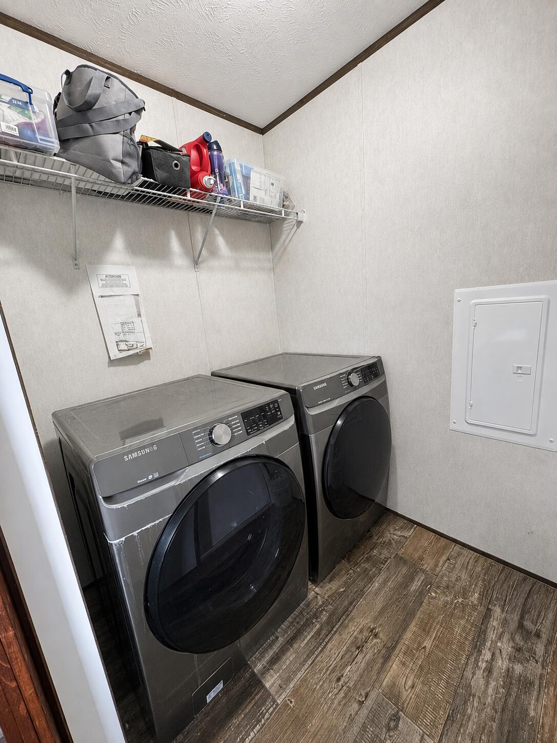 240 Crestview Property Photo 6