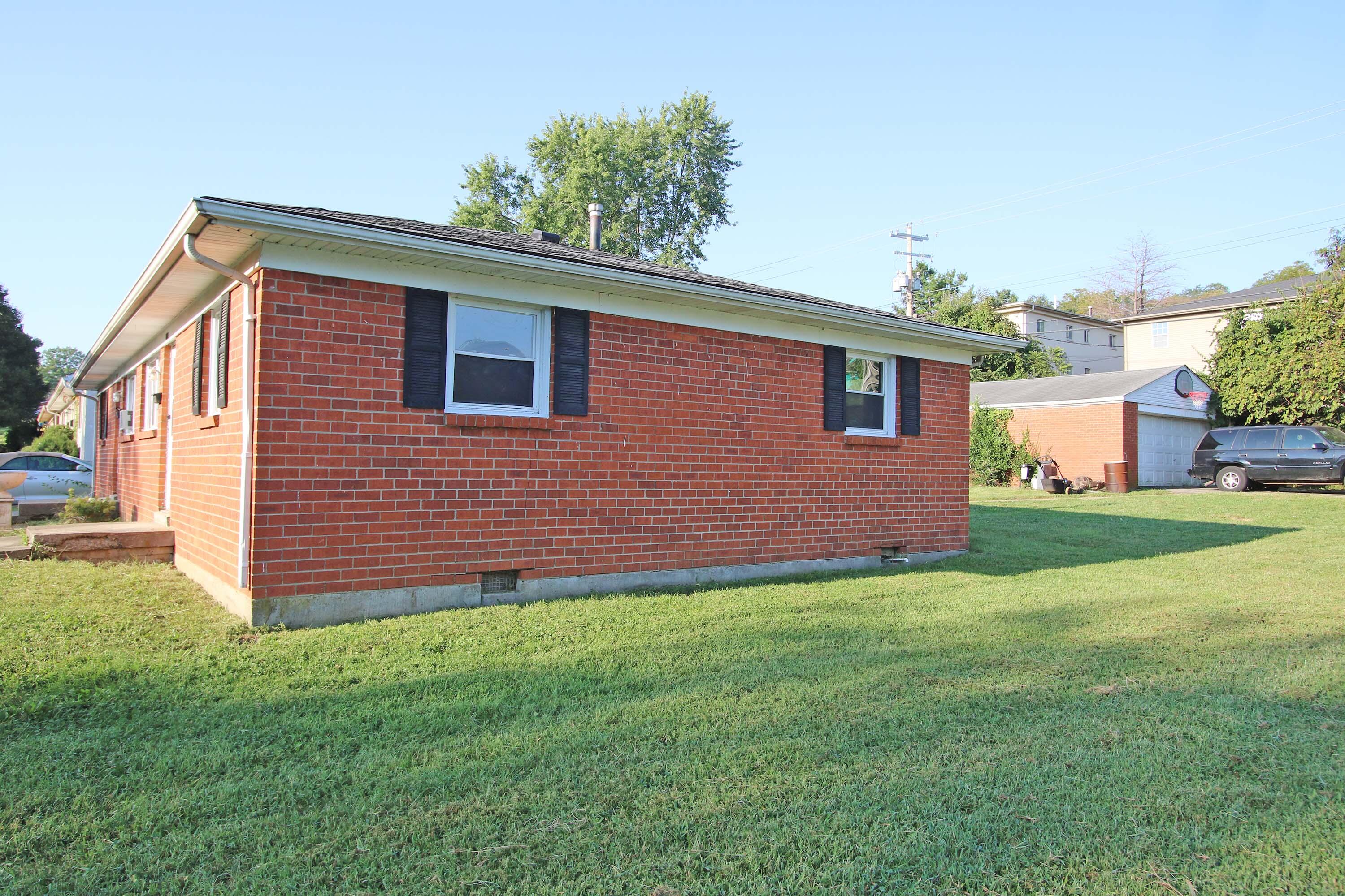 1601-1603 Maywick View Lane Property Photo 19