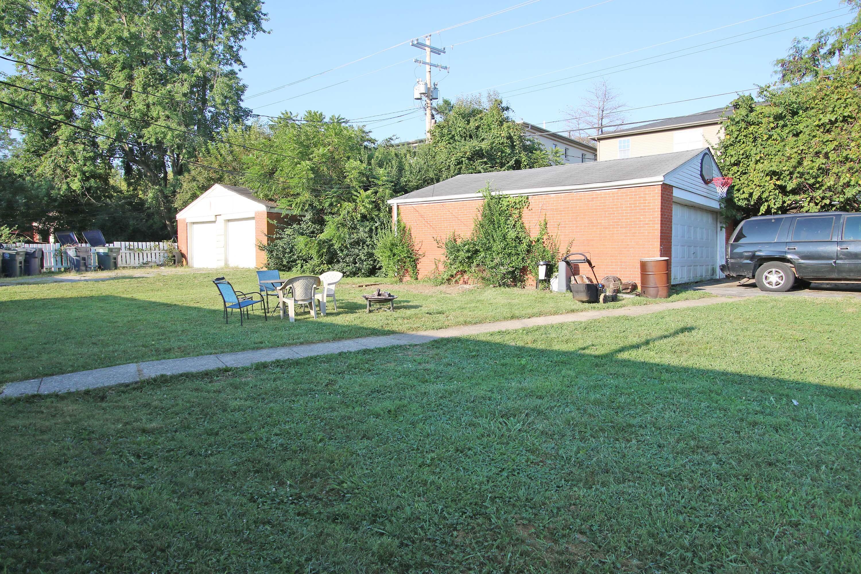 1601-1603 Maywick View Lane Property Photo 22