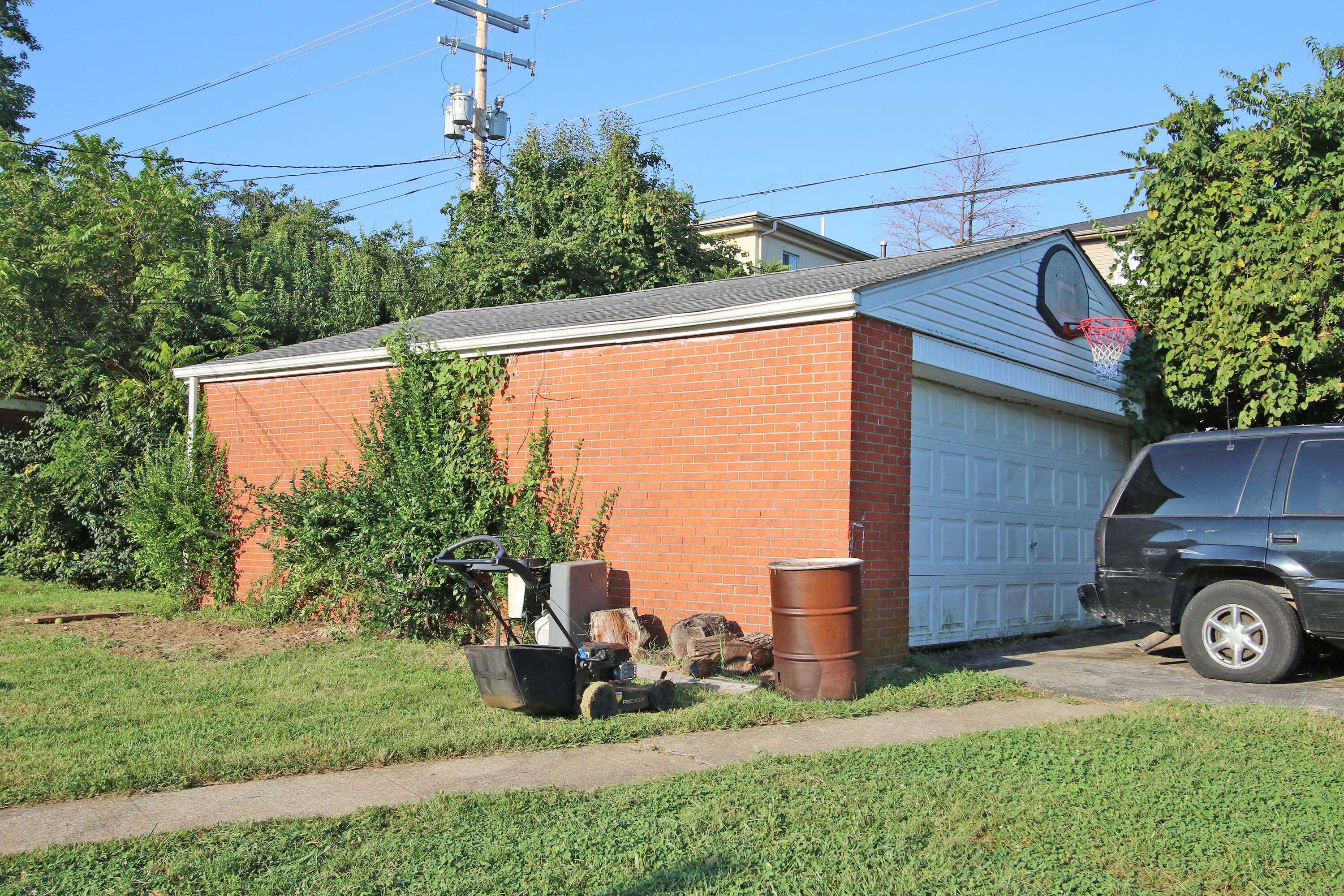 1601-1603 Maywick View Lane Property Photo 23