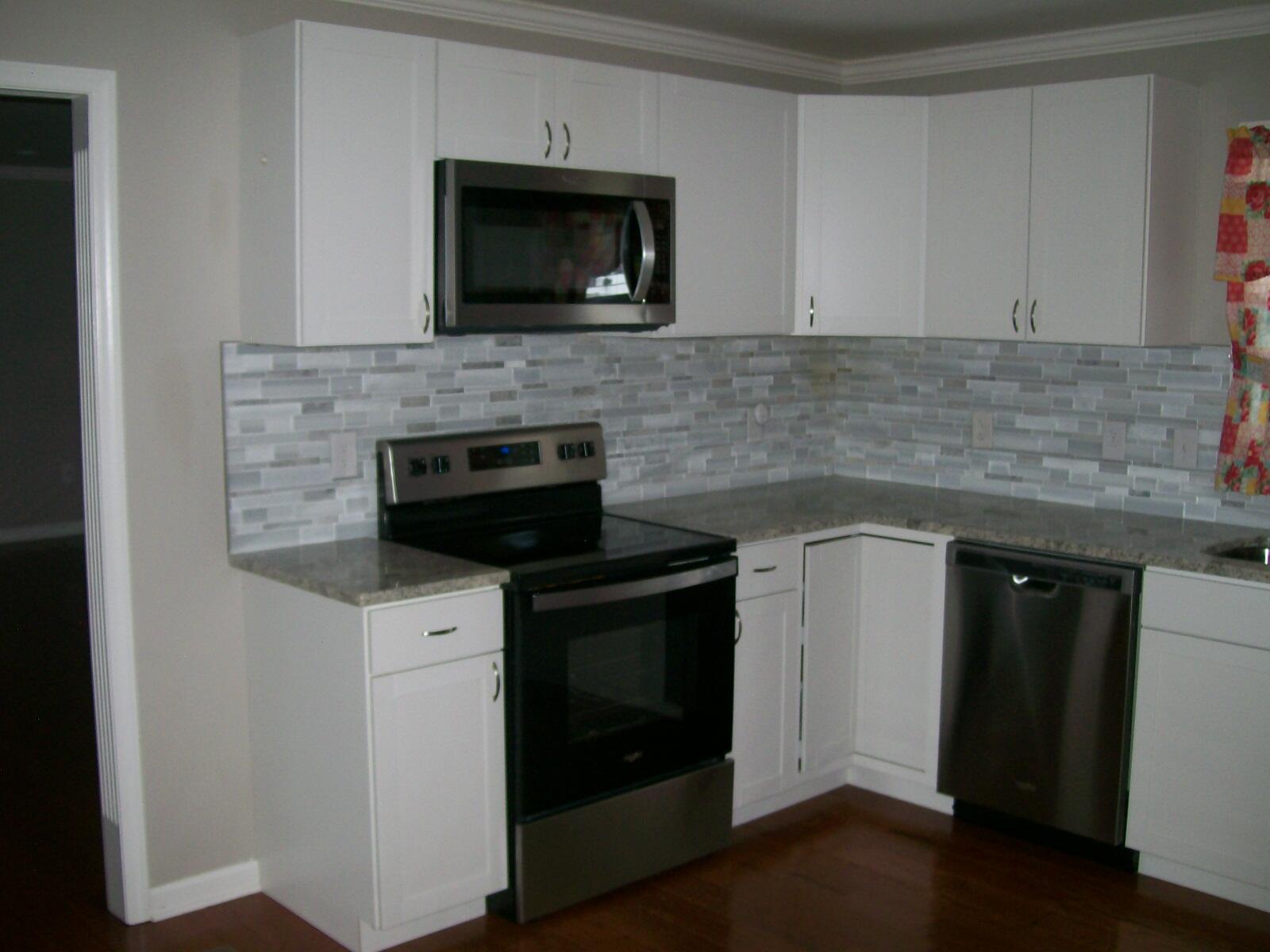 600 Keene Way Property Photo 7