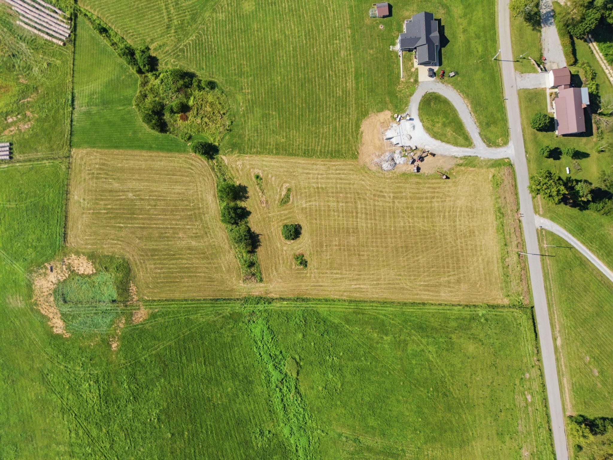 3999 Bybee Road Property Photo 2