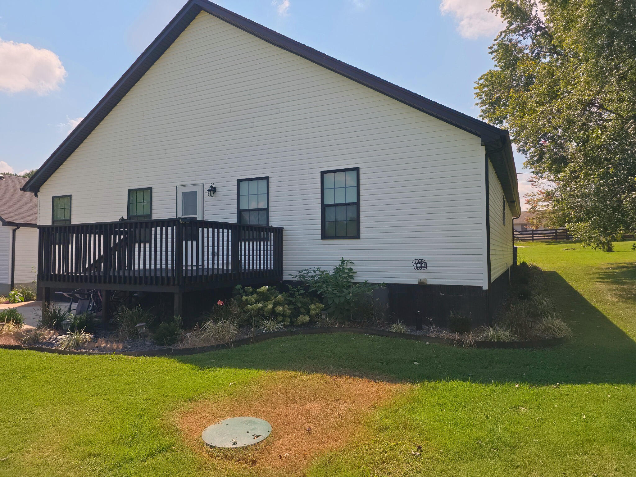 100 Oak Leaf Lane Property Photo 19