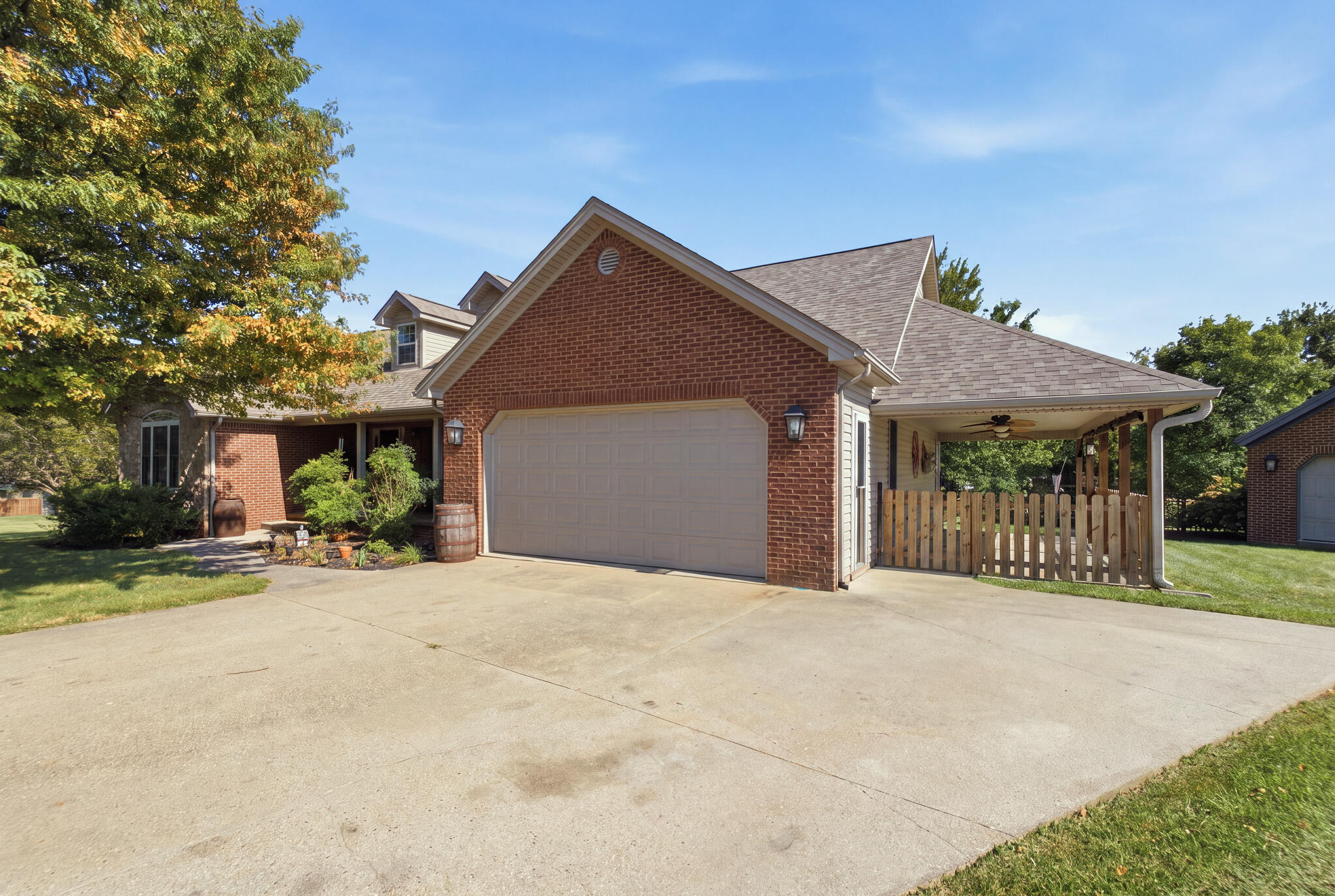 5109 Pebble Beach Court Property Photo 3