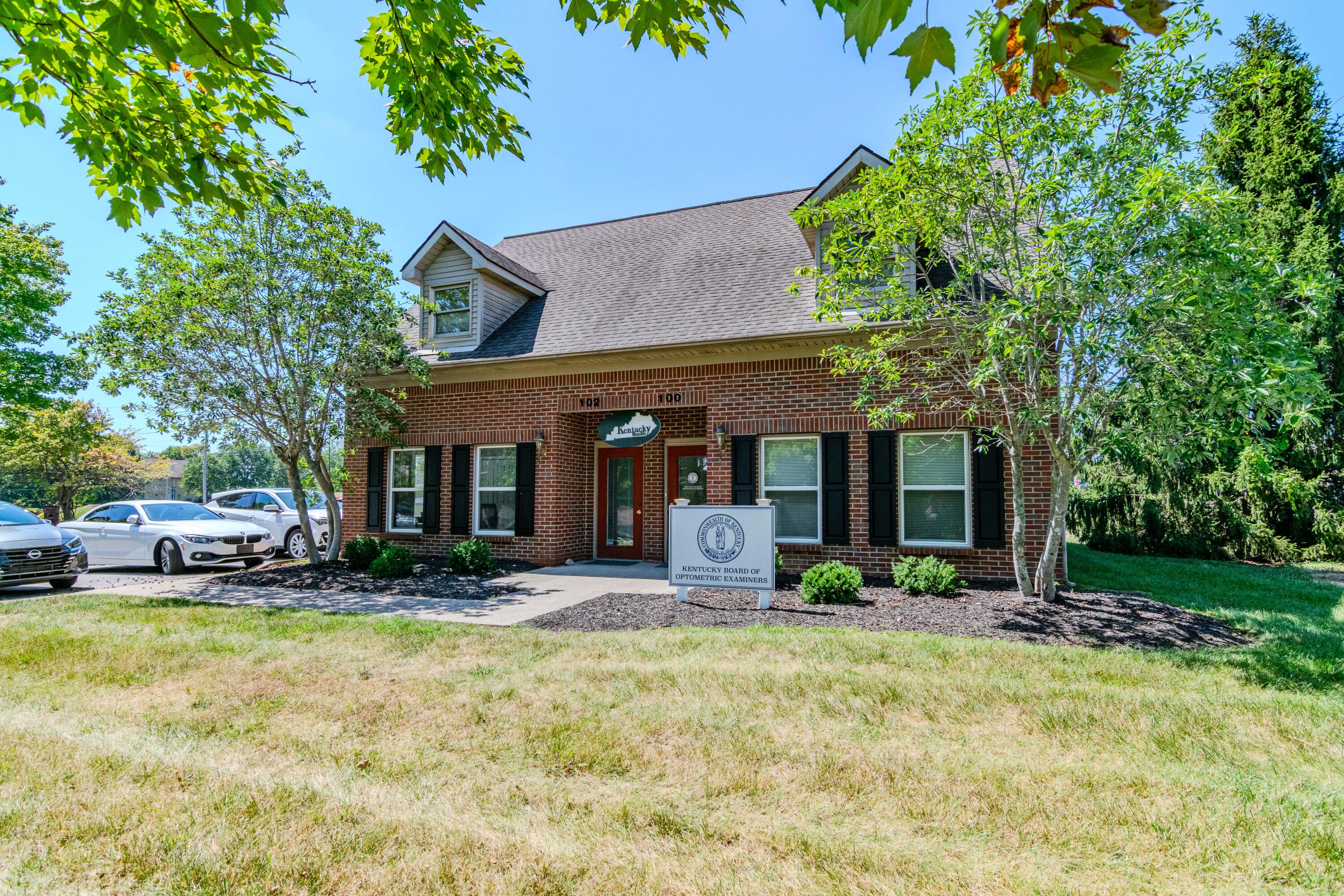 102 Consumer Lane Property Photo 1
