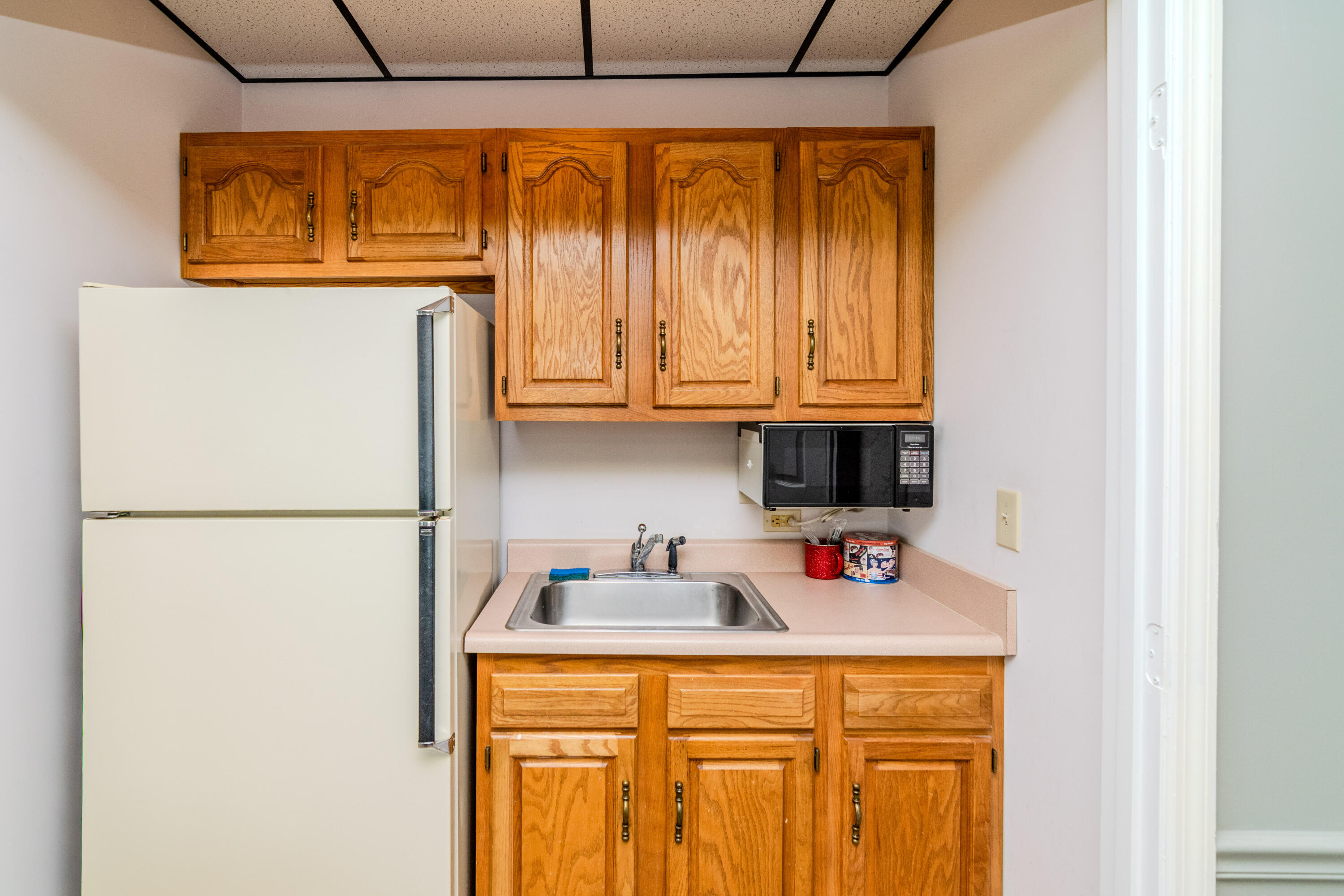 102 Consumer Lane Property Photo 16
