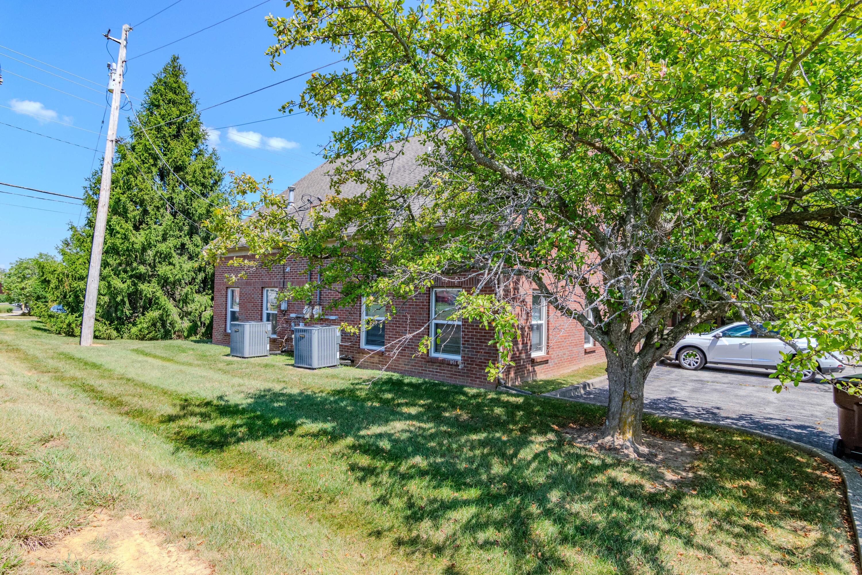 102 Consumer Lane Property Photo 48