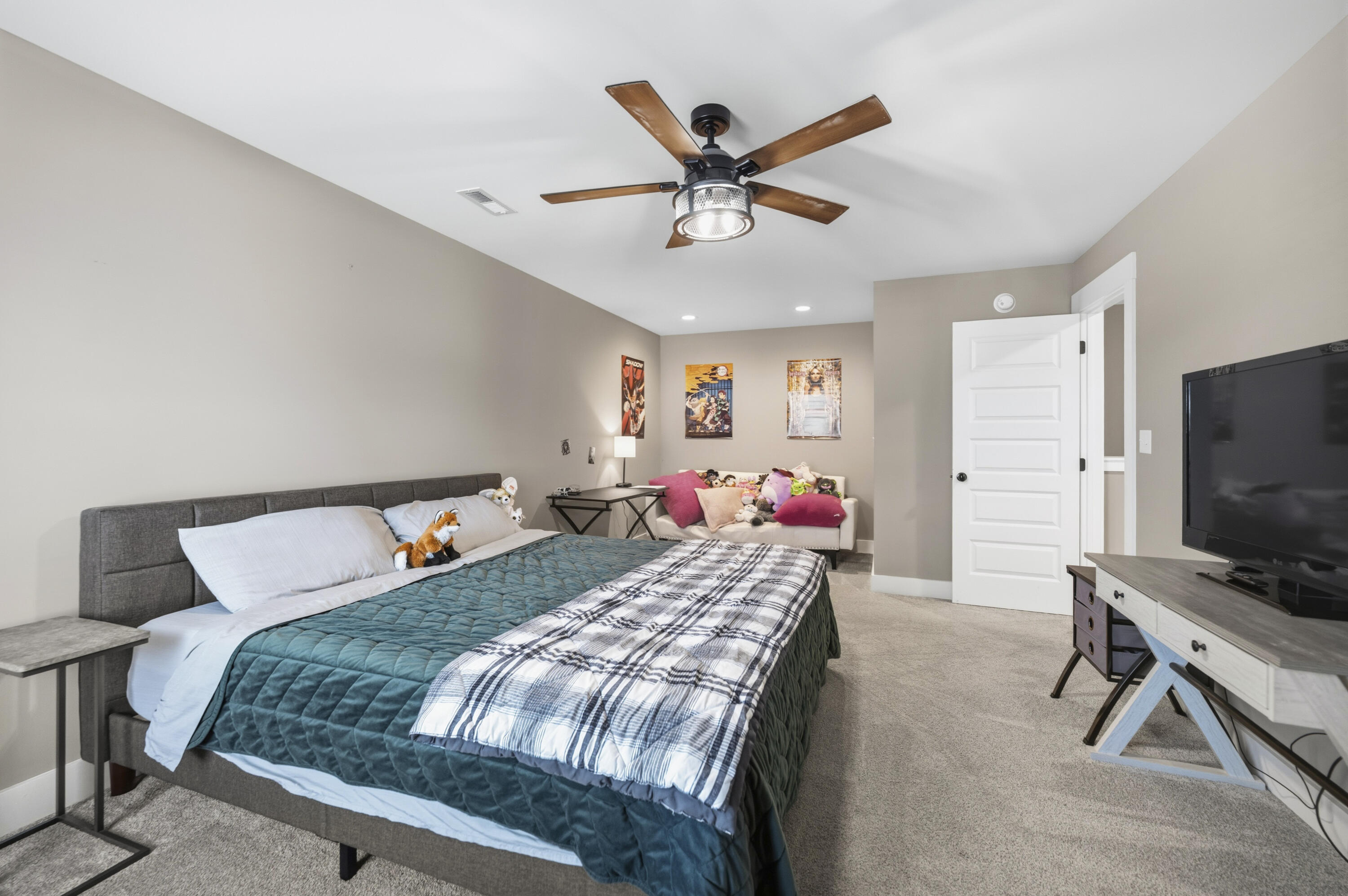 918 Cobble Drive Property Photo 33