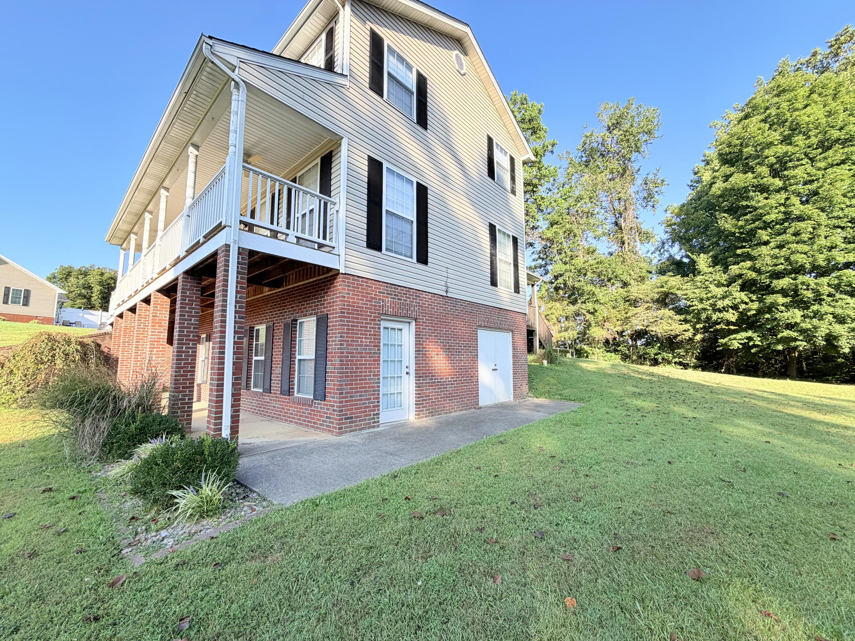 207 Byrda Way Property Photo 7