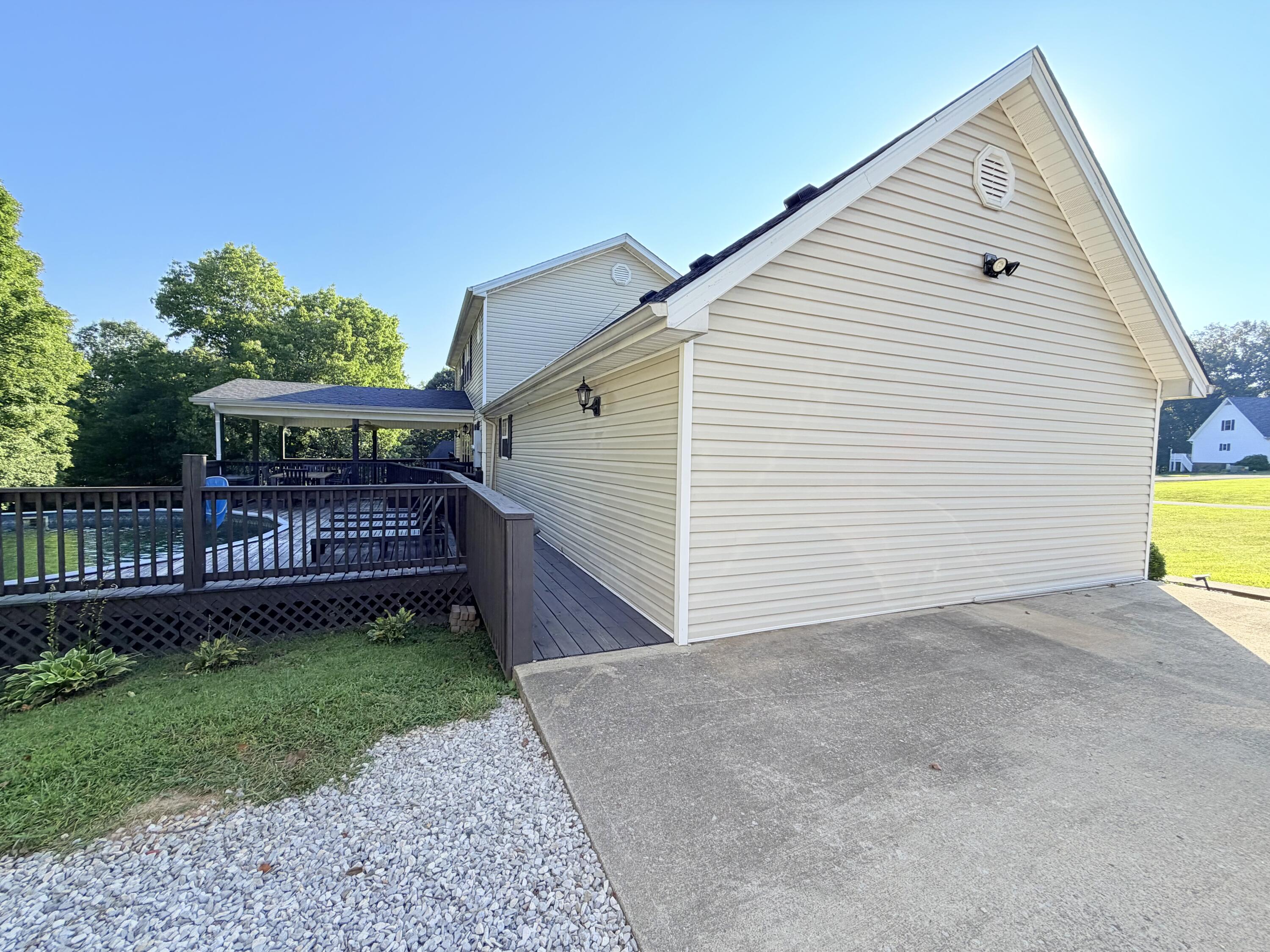 207 Byrda Way Property Photo 21
