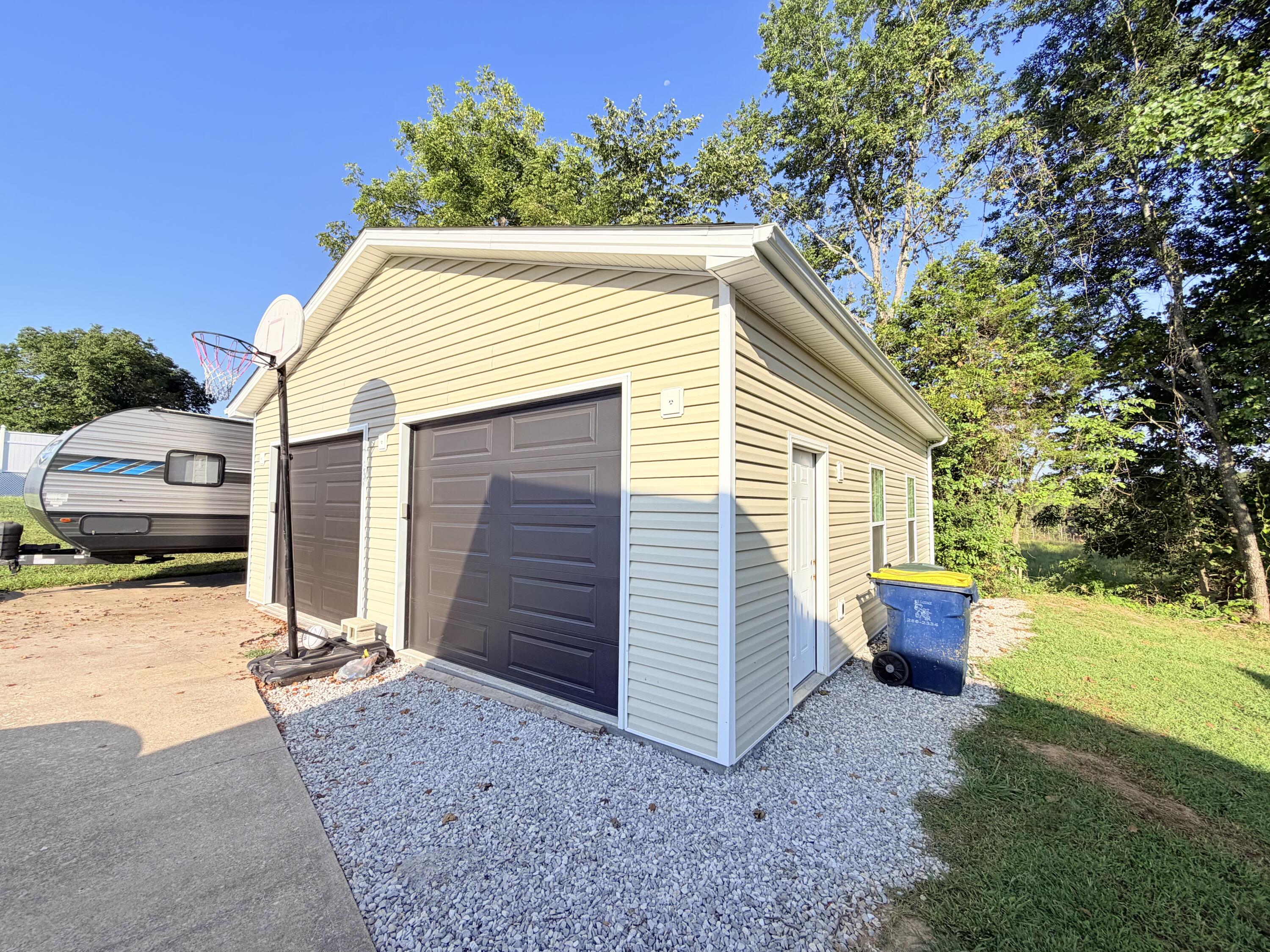 207 Byrda Way Property Photo 23