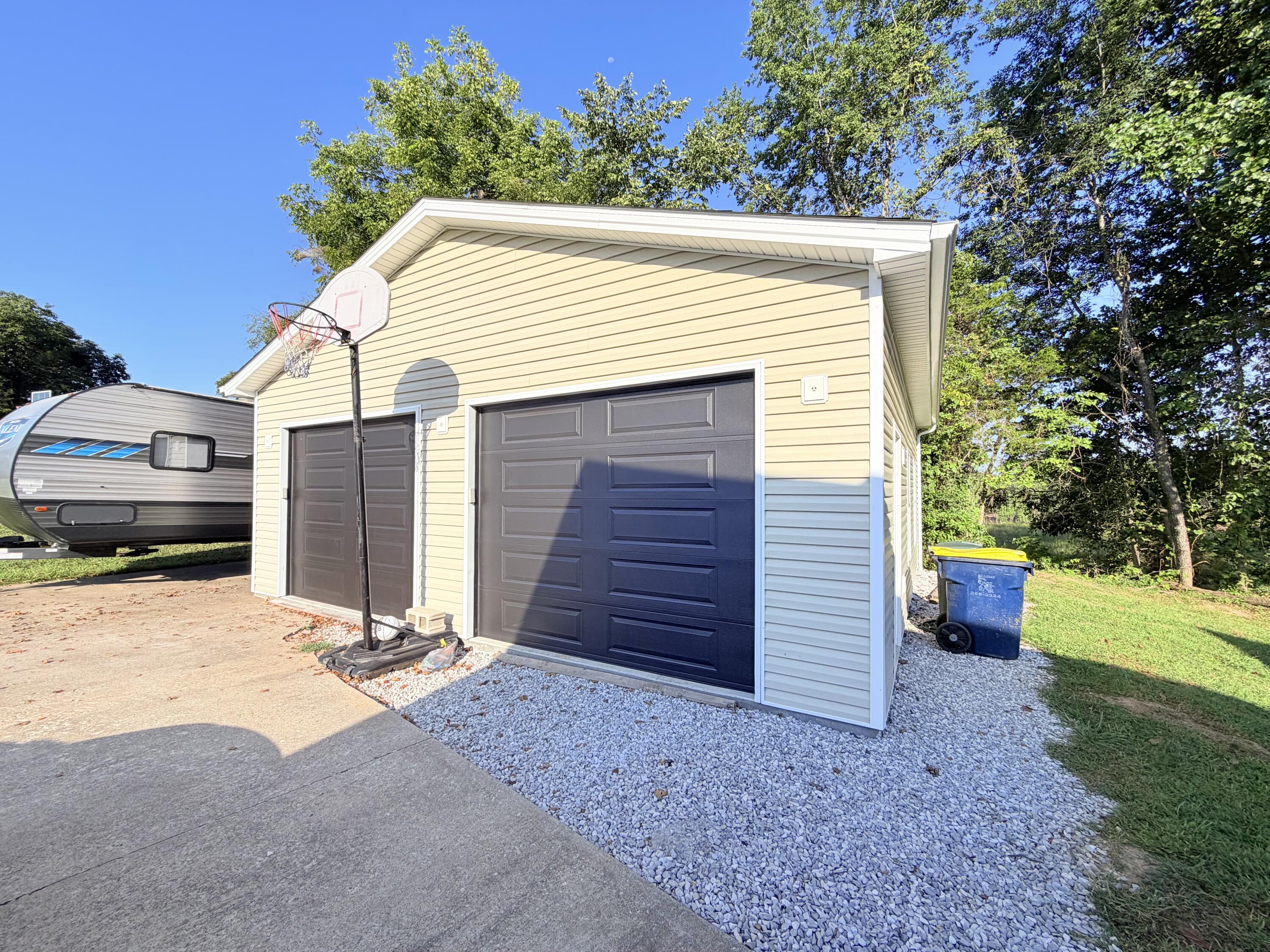 207 Byrda Way Property Photo 24