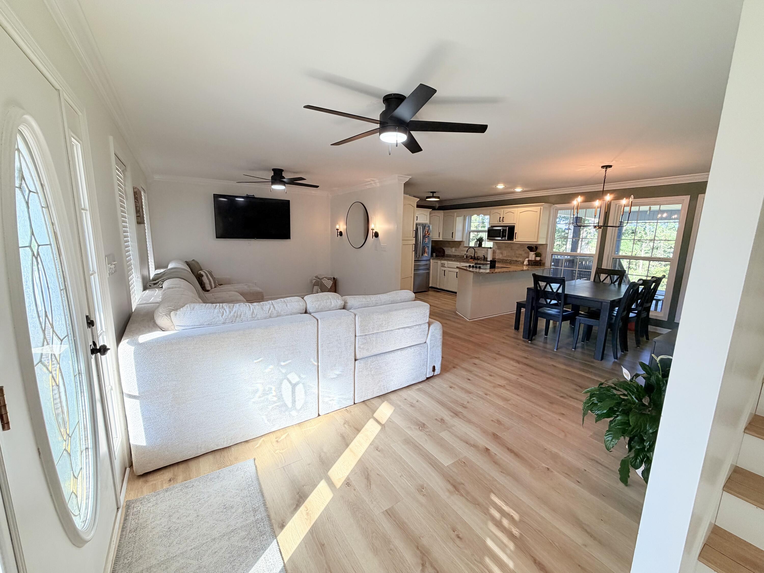 207 Byrda Way Property Photo 29