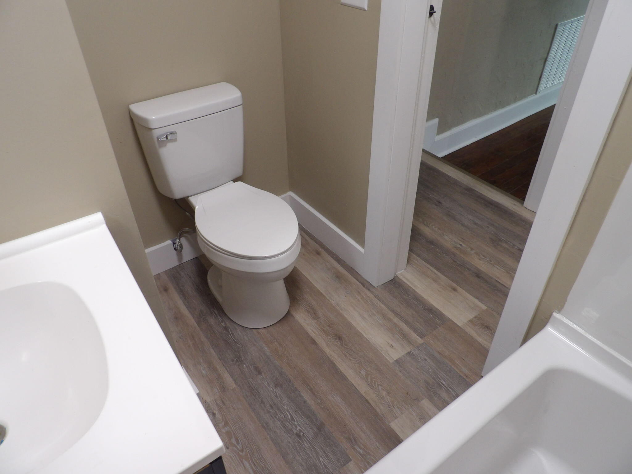 611 Taylor Avenue Property Photo 33