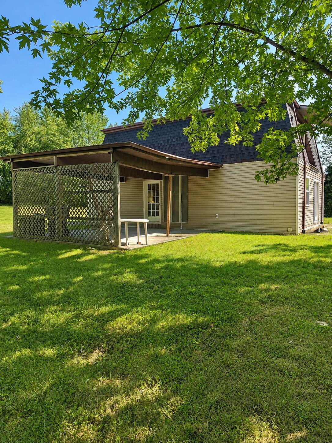 190 Old Bronston School Road Property Photo 2