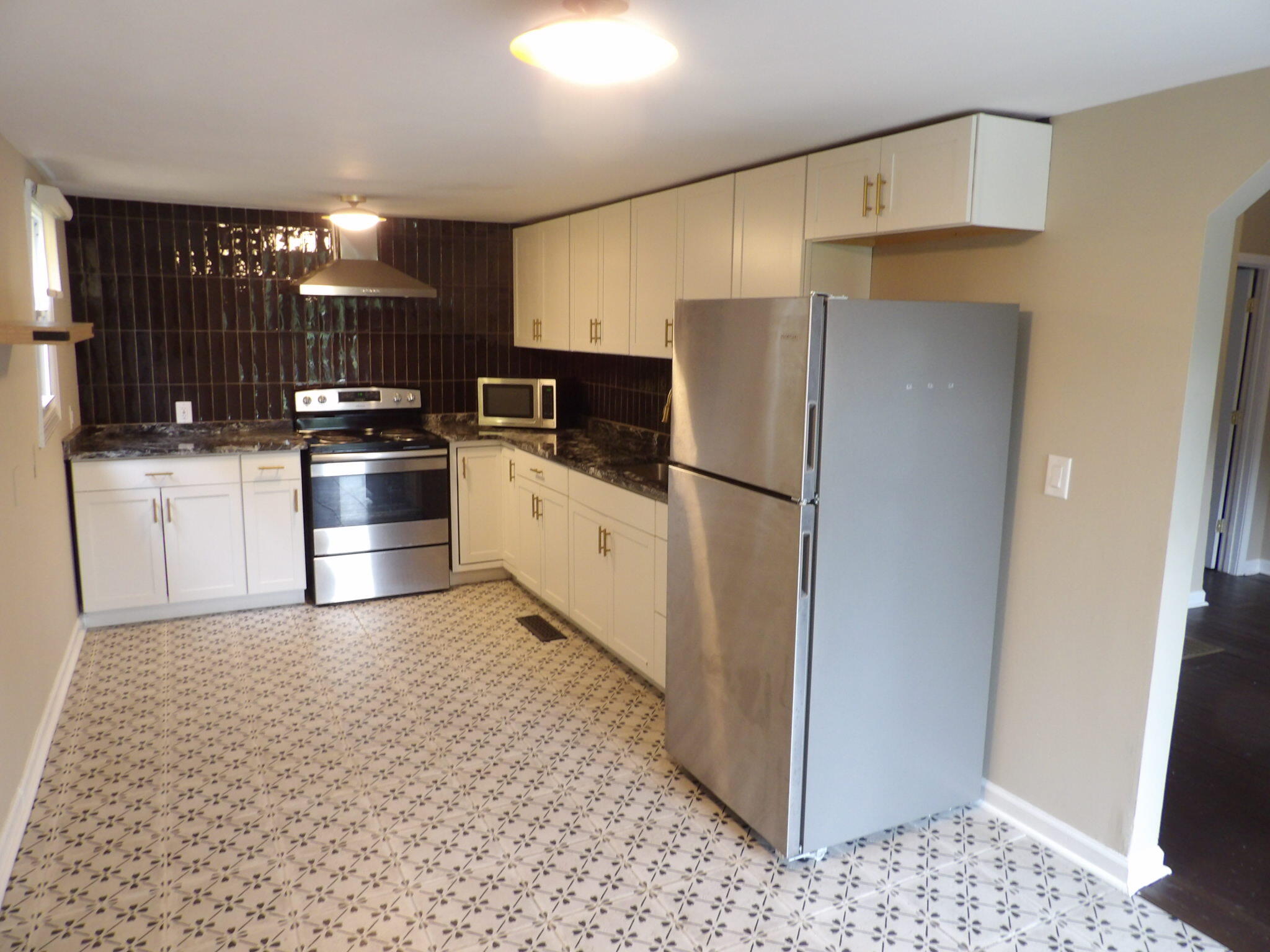 619.5 Taylor Avenue 1 Property Photo 12