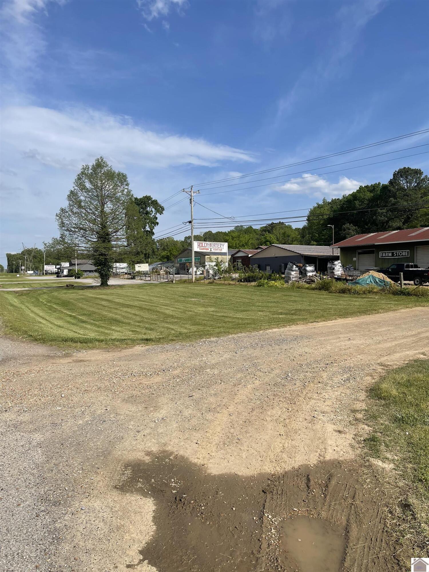 3911 U.s. Highway 62 Property Photo 9