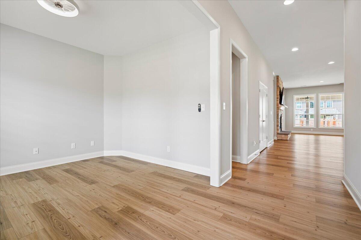 728 Hollyhock Drive Property Photo 6