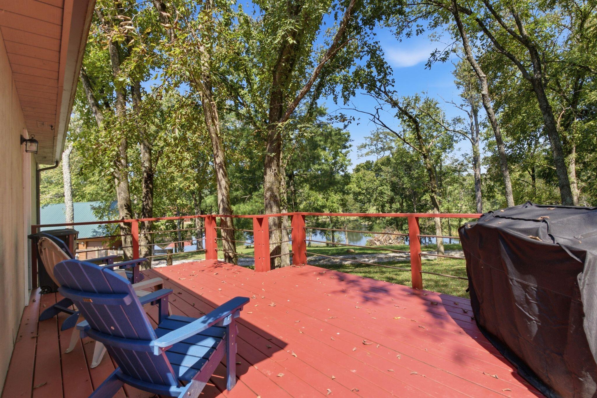 556 Cedar Property Photo 3