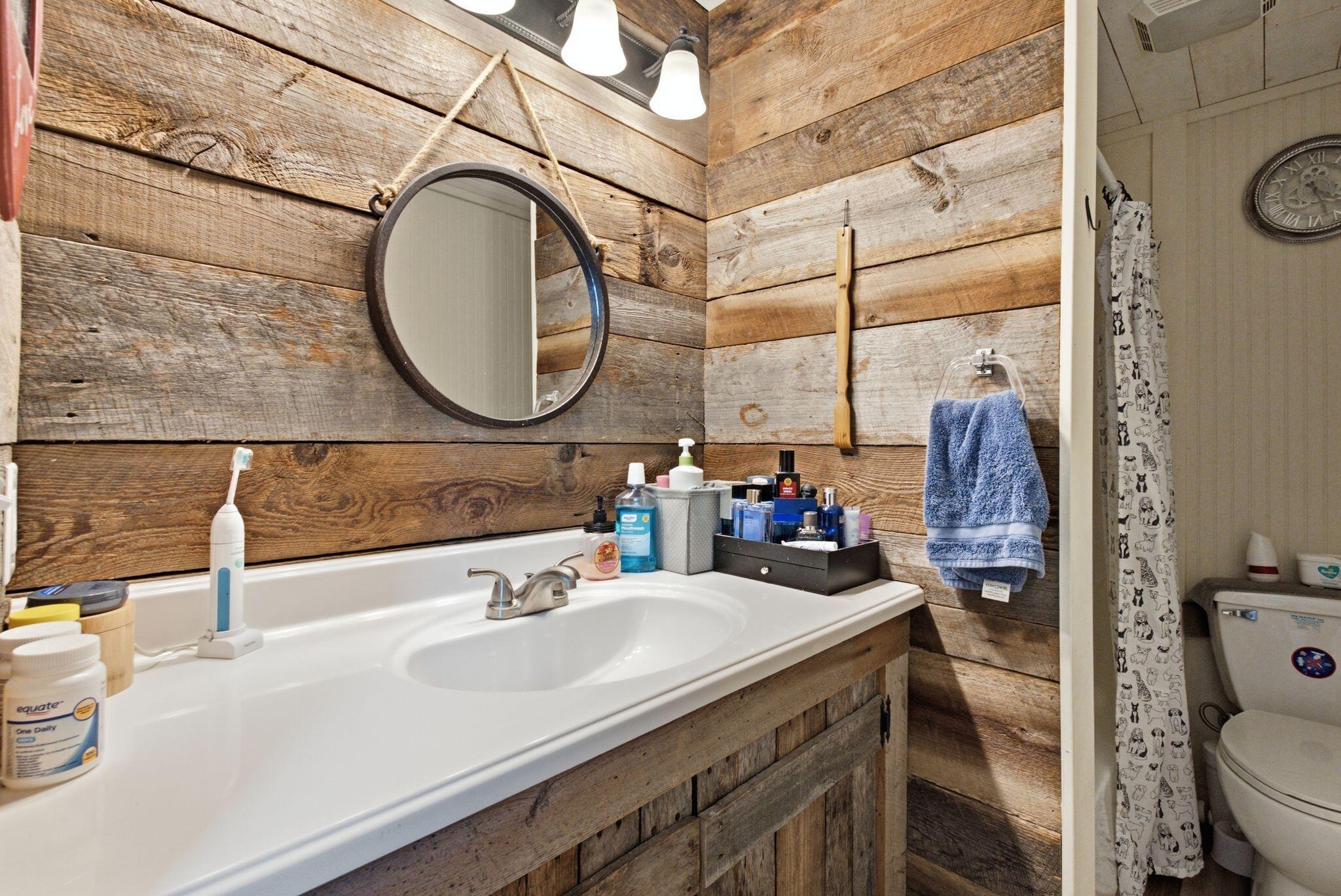 556 Cedar Property Photo 10